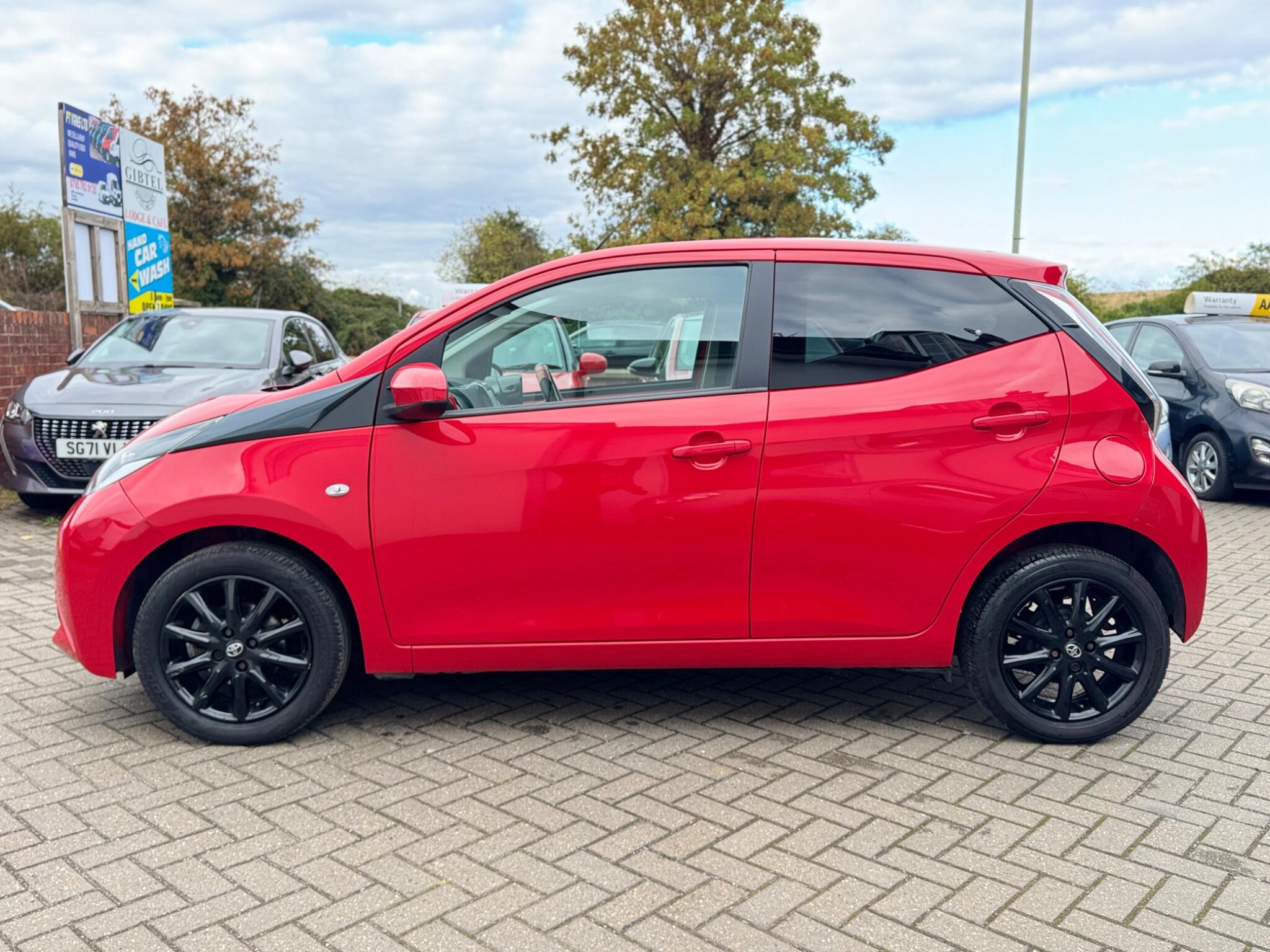 Toyota Aygo view 5