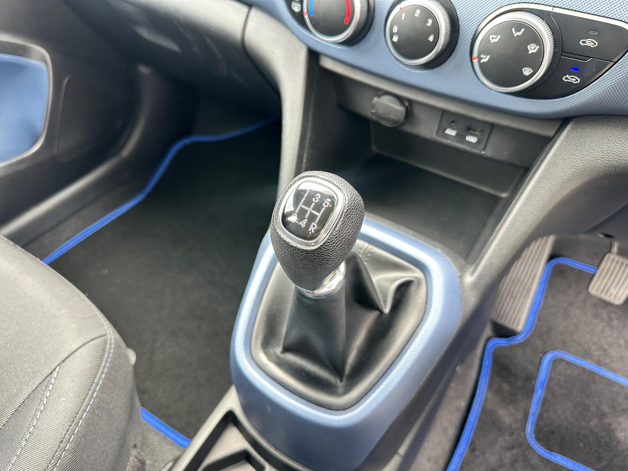 Hyundai I10 view 15