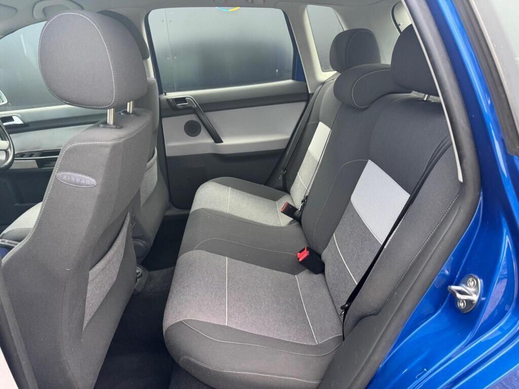 Volkswagen Polo view 19