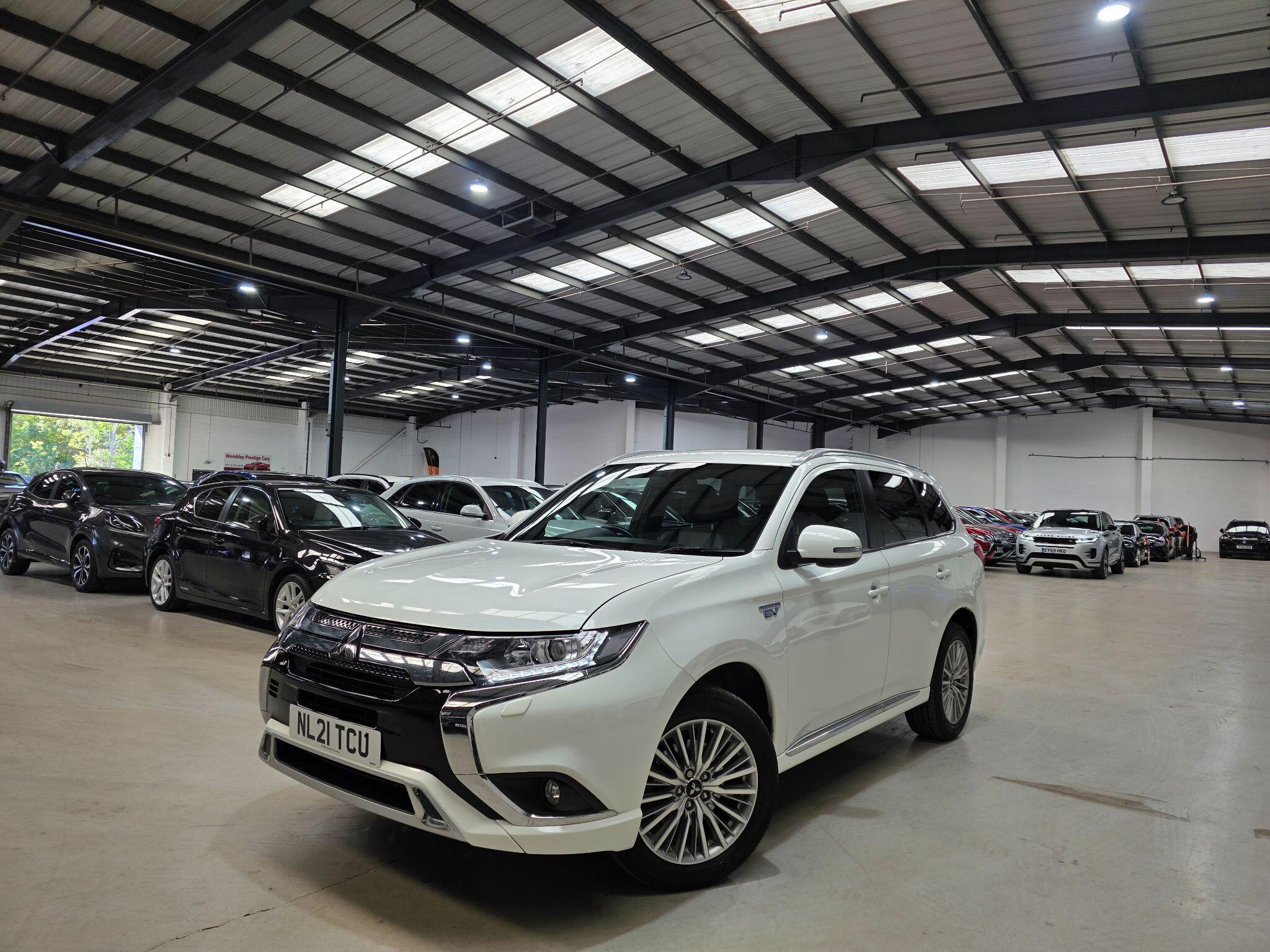 Mitsubishi Outlander main image
