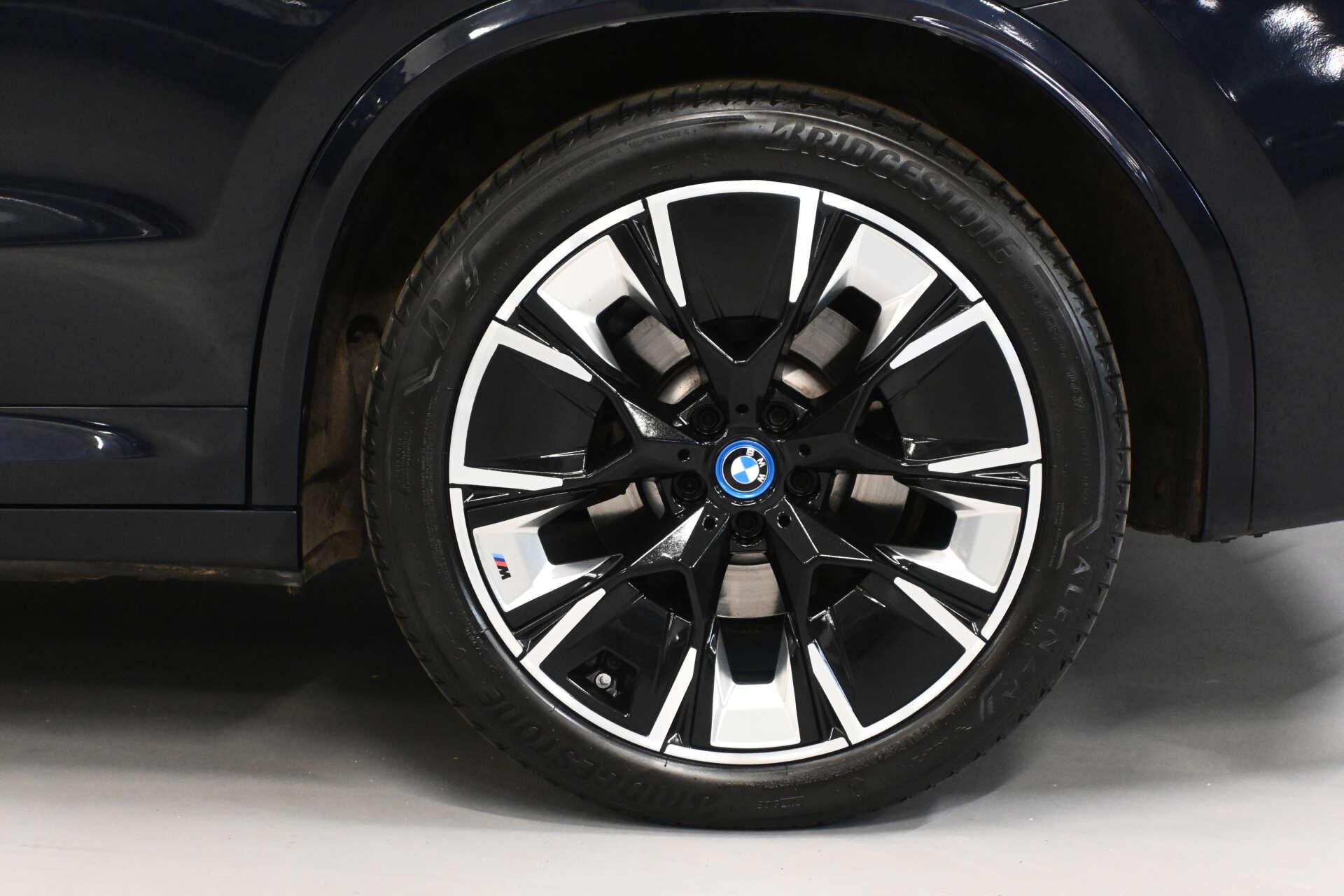 BMW Ix3 view 30