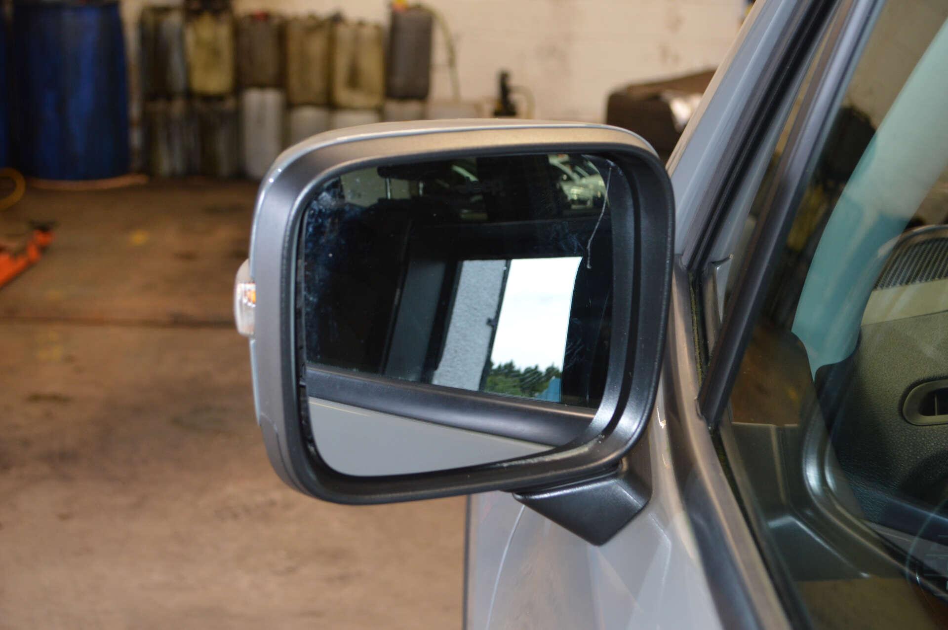Jeep Renegade view 38