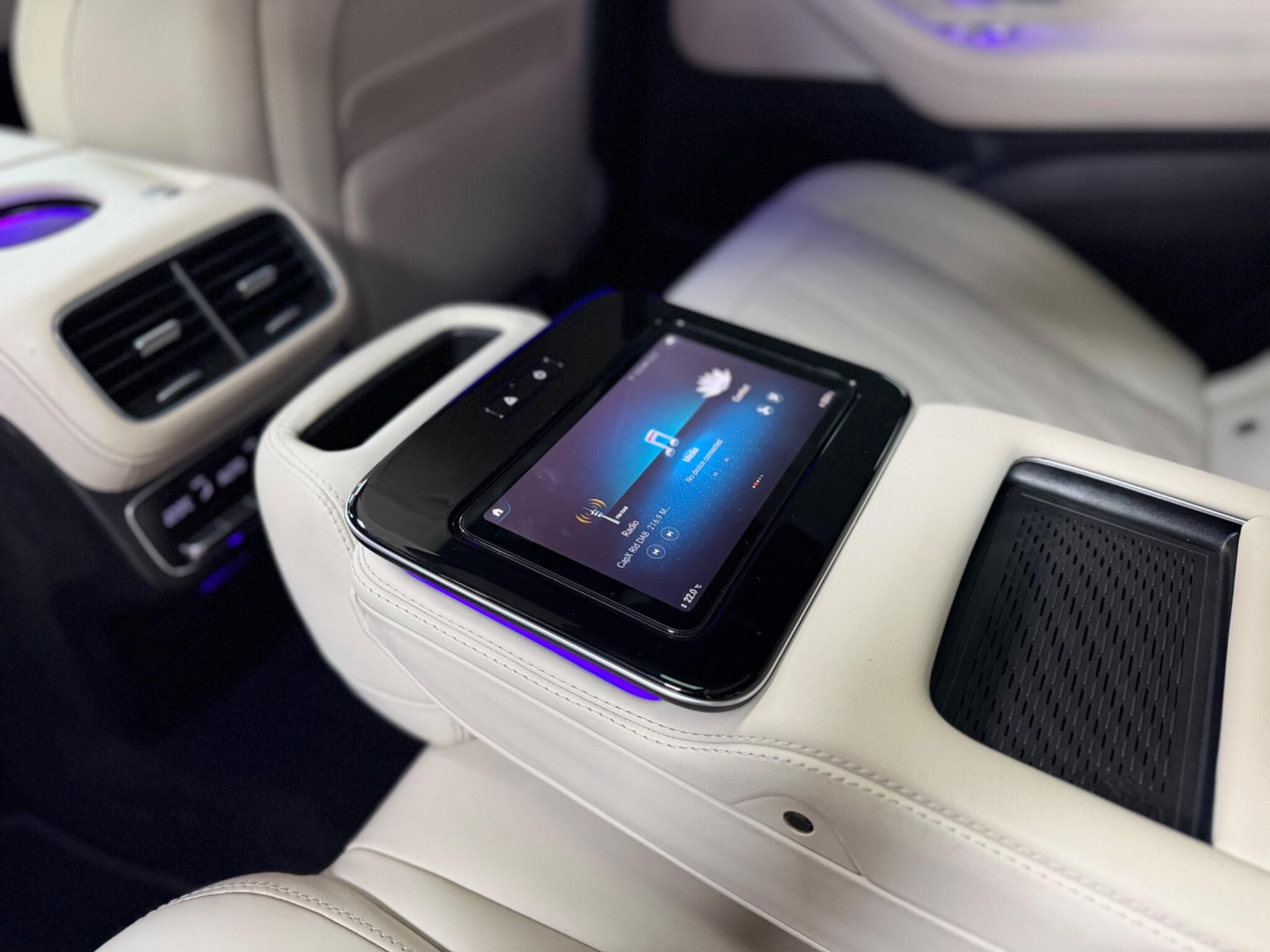 Mercedes-Benz GLS view 51