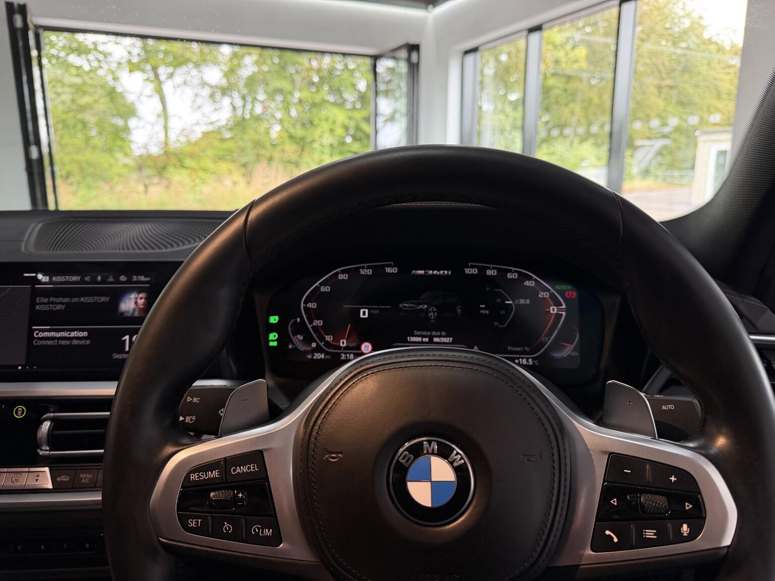 BMW 3 Series view 16