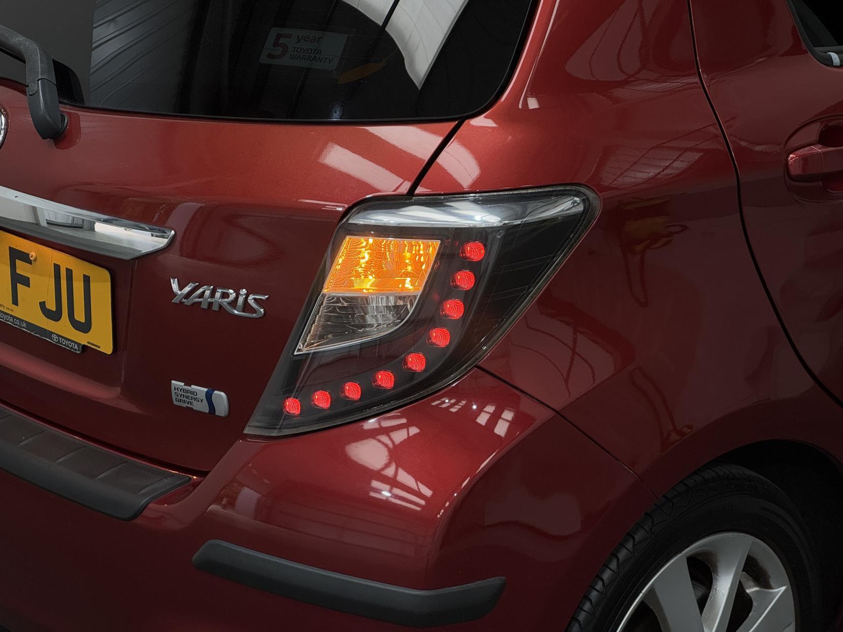 Toyota Yaris view 13
