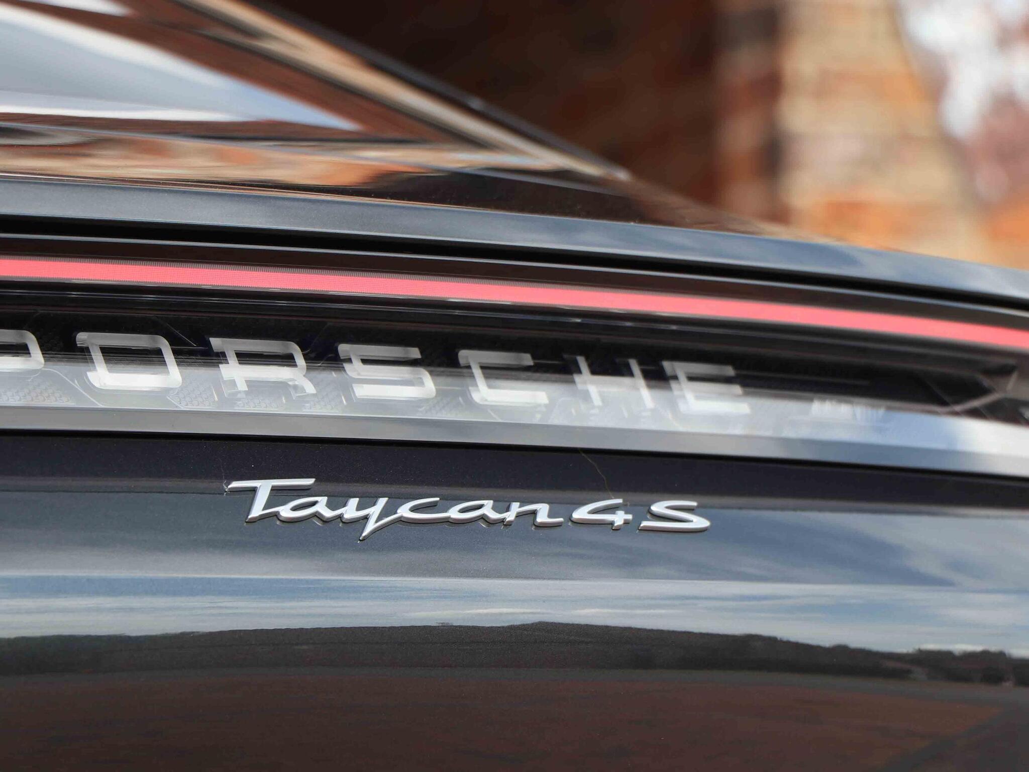 Porsche Taycan view 38