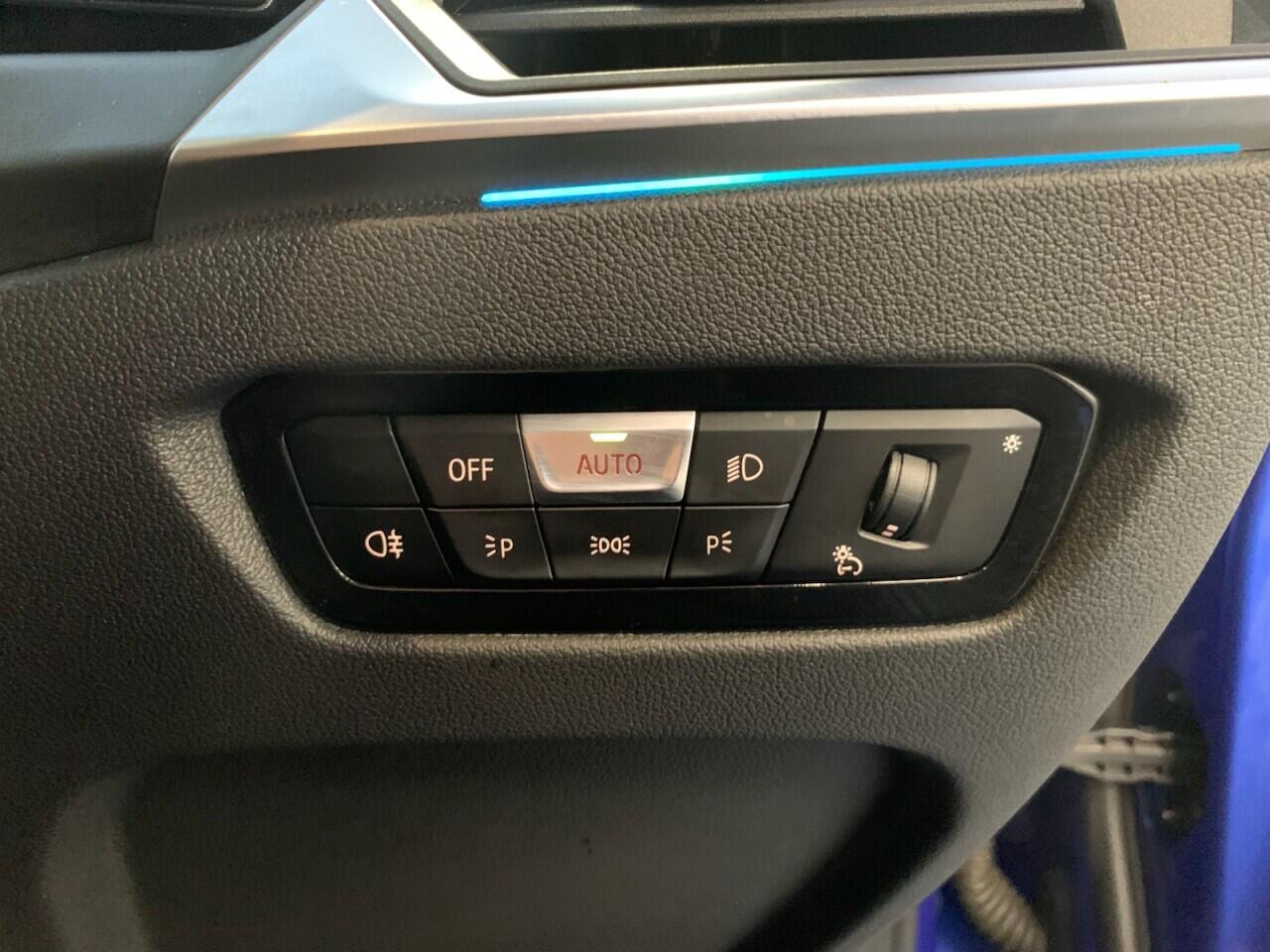 BMW 3 Series view 40