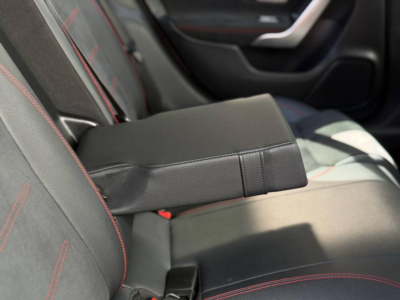 Mercedes-Benz Cla view 18