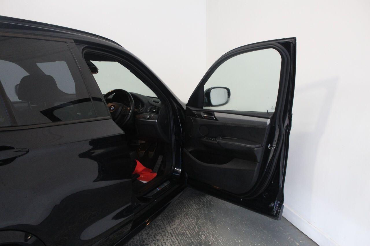 BMW X3 view 24