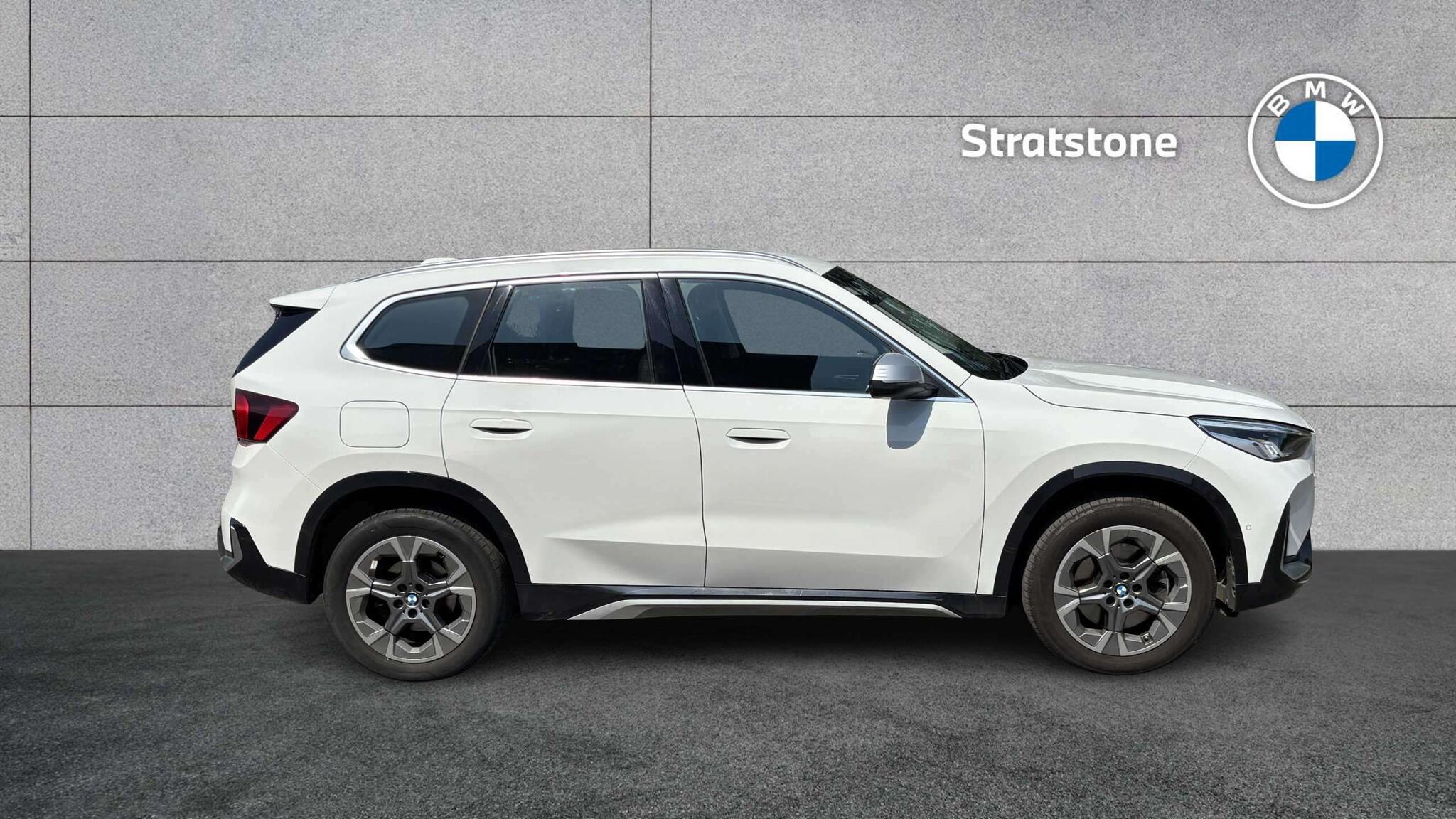 BMW X1 view 3