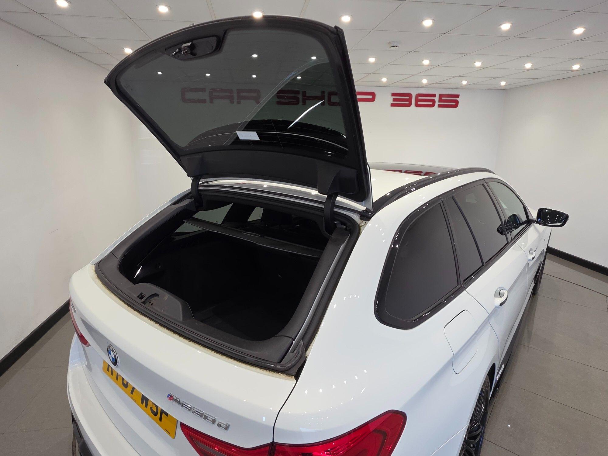 BMW 5 Series view 62