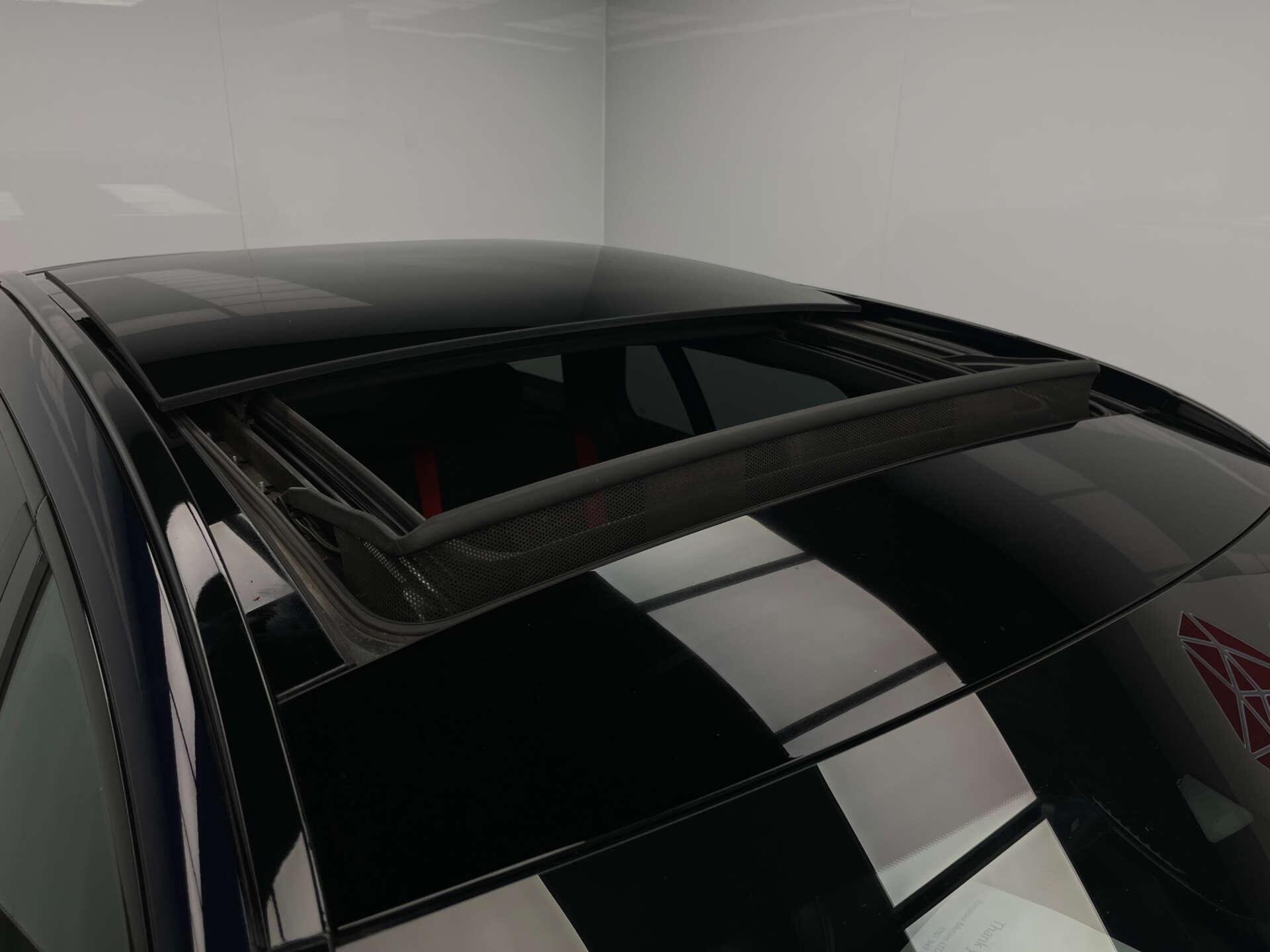 Mercedes-Benz C Class view 9