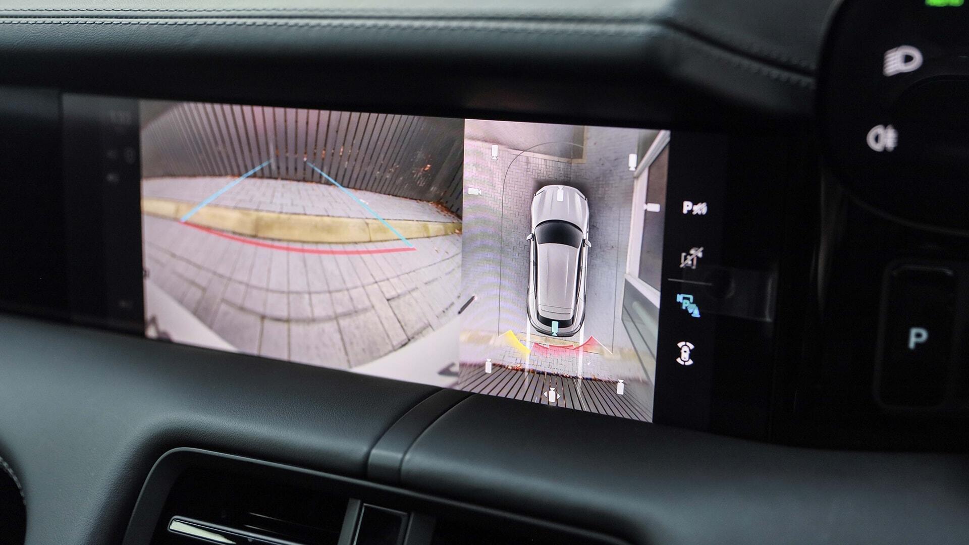 Porsche Taycan view 17