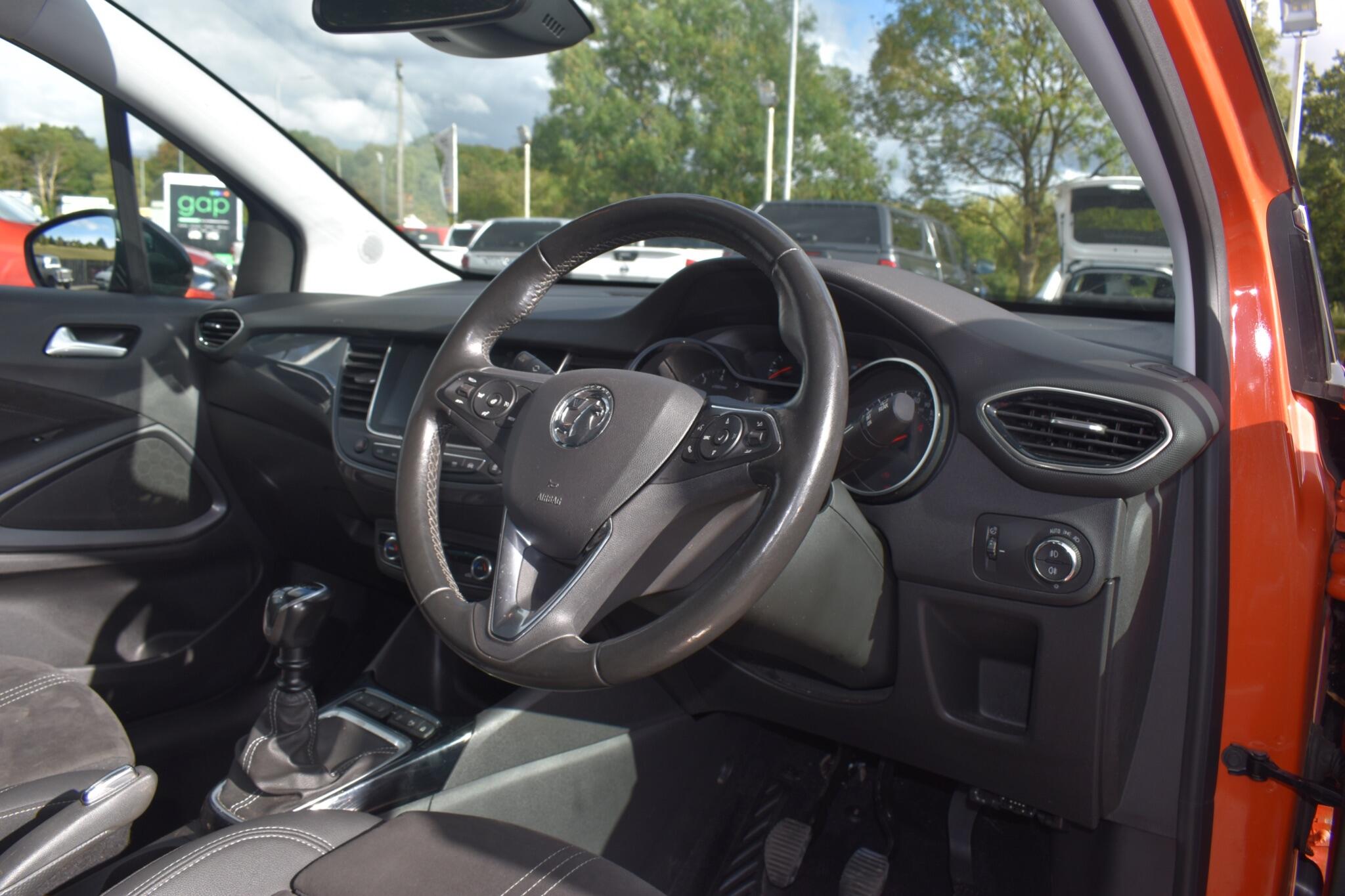 Crossland - 1.5 Turbo D Ultimate Euro 6 (s/s) 5dr - Image 9