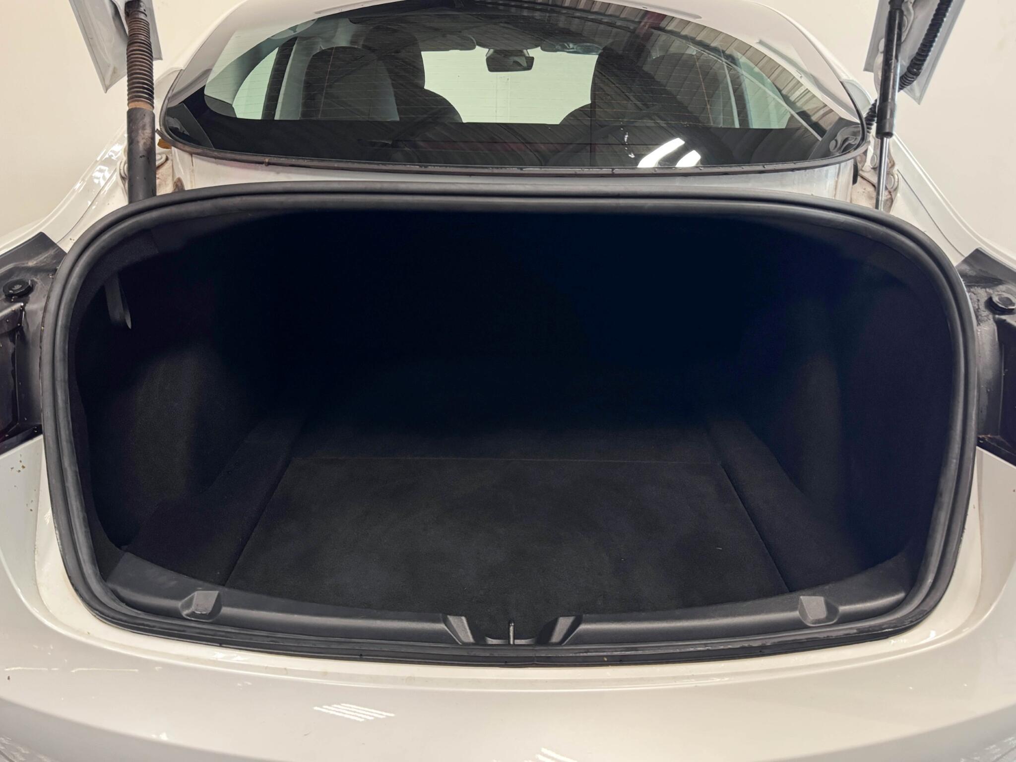 Tesla Model 3 view 7