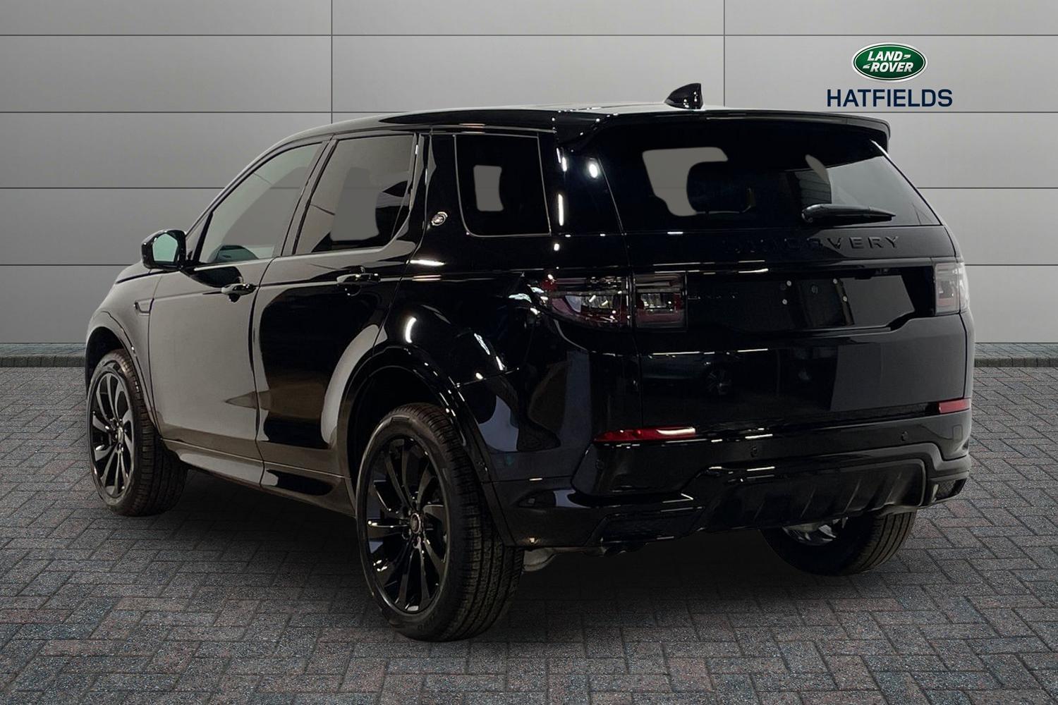Land Rover Discovery Sport view 2
