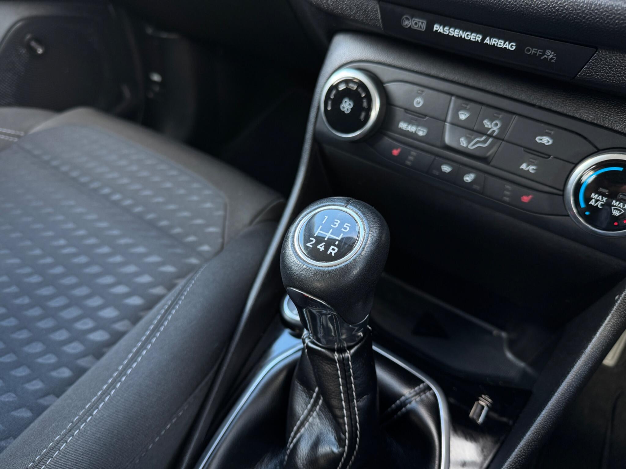 Ford Fiesta view 43