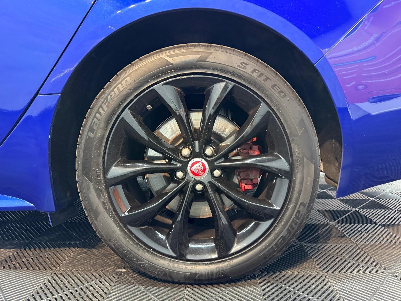 Jaguar XF view 25