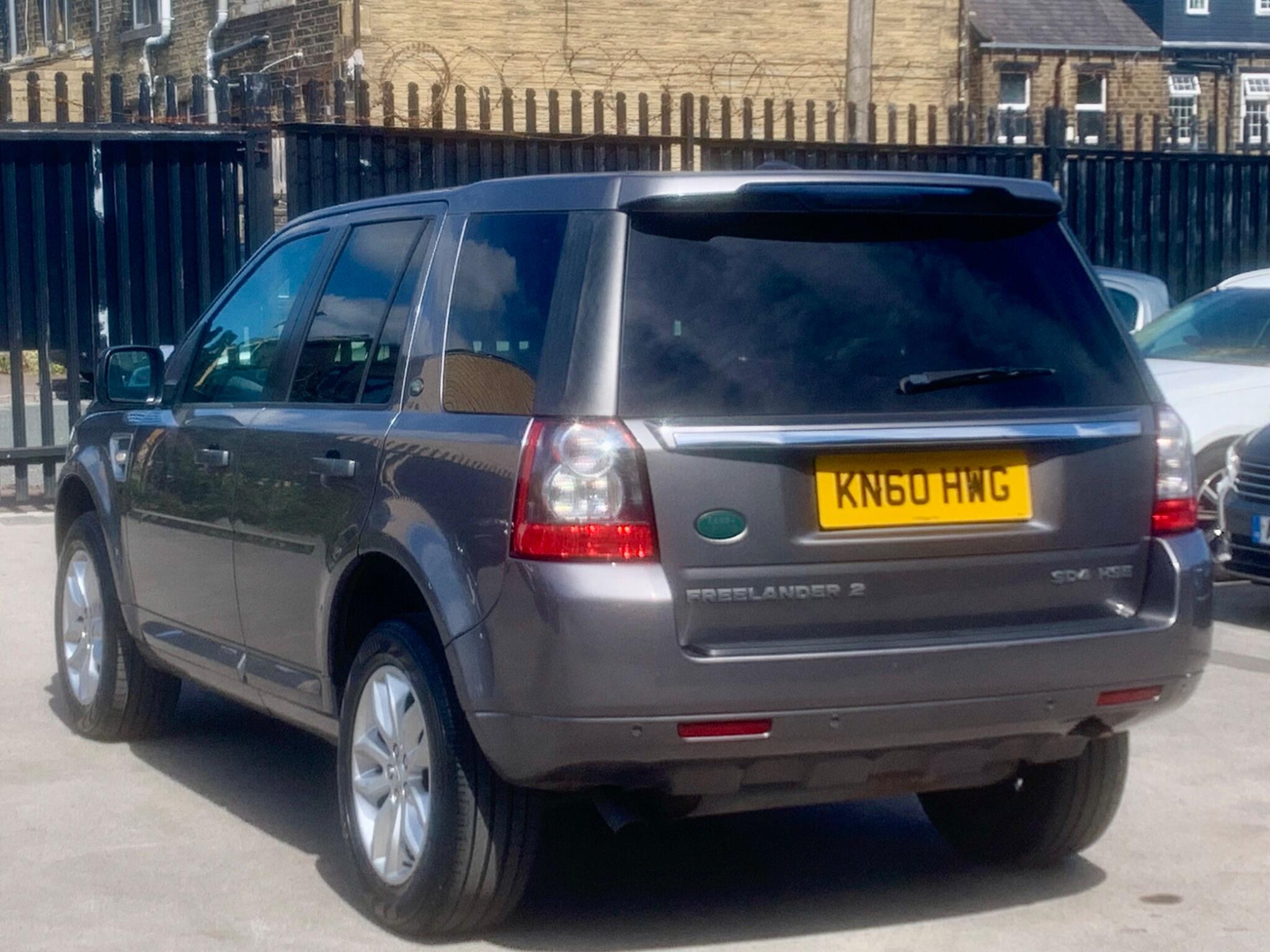 Land Rover Freelander 2 view 6