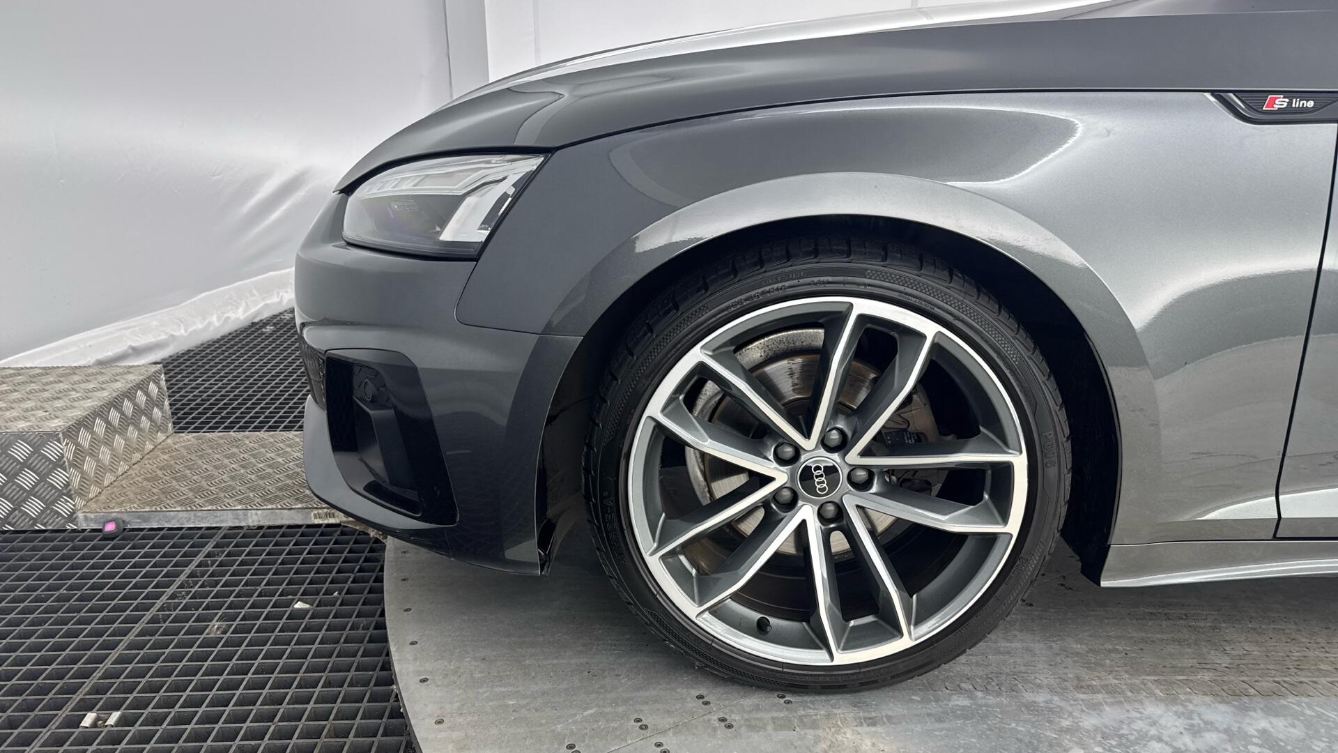 Audi A5 view 22