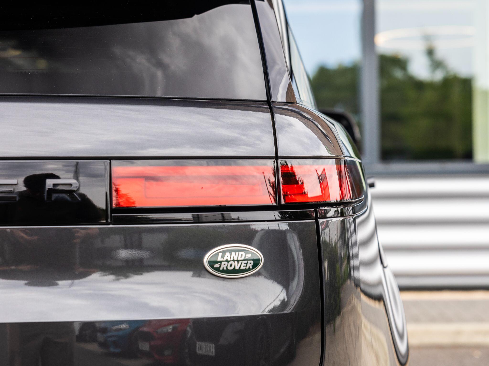 Land Rover Range Rover Sport view 36