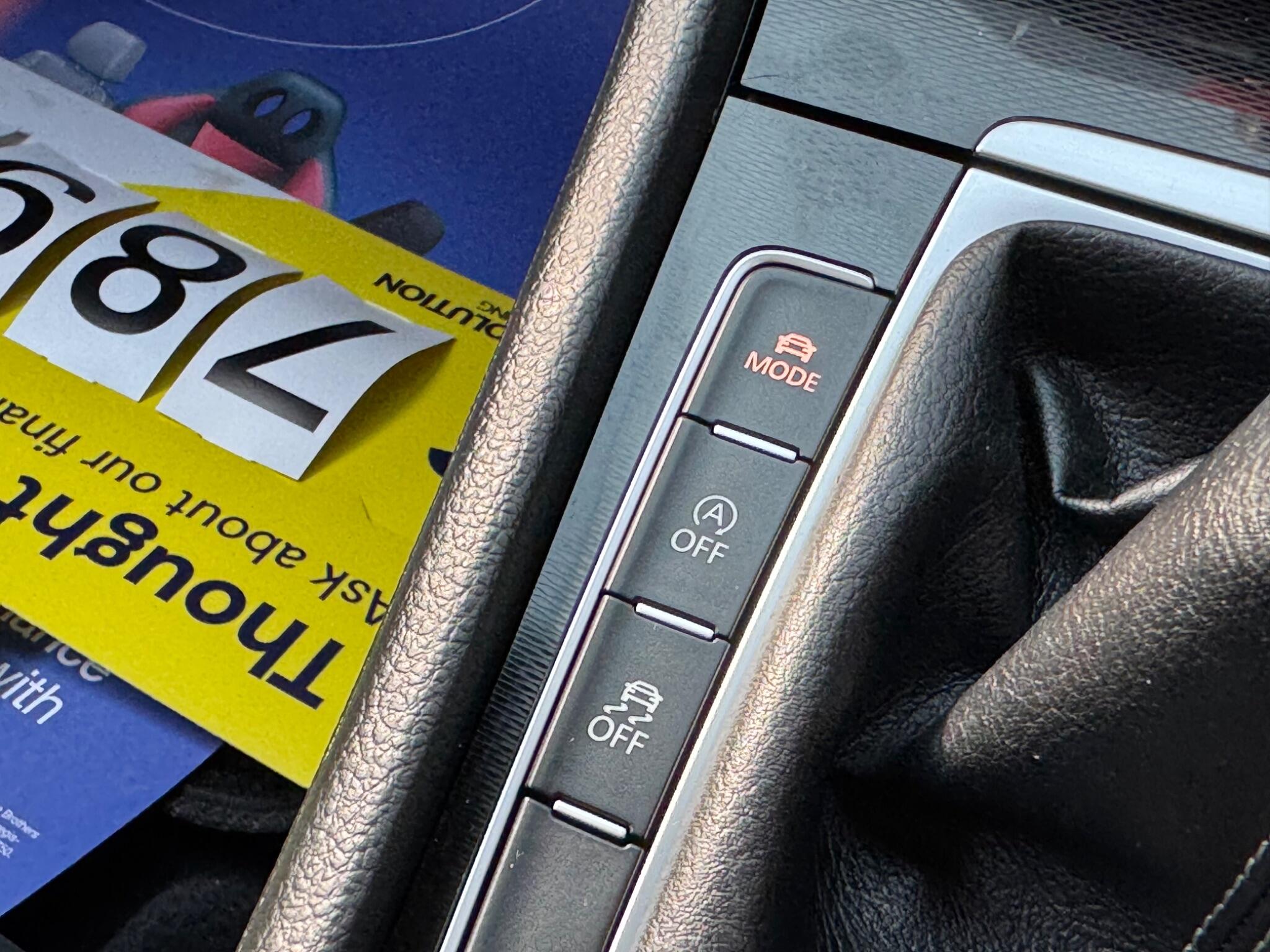 Volkswagen Golf view 21
