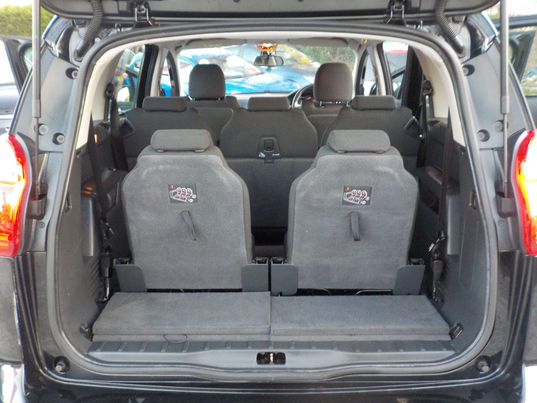 Peugeot 5008 1.6 e-HDi Active EGC Euro 5 (s/s) 5dr