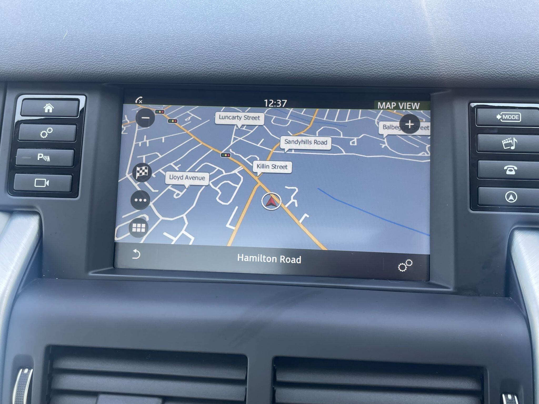 Land Rover Discovery Sport view 24