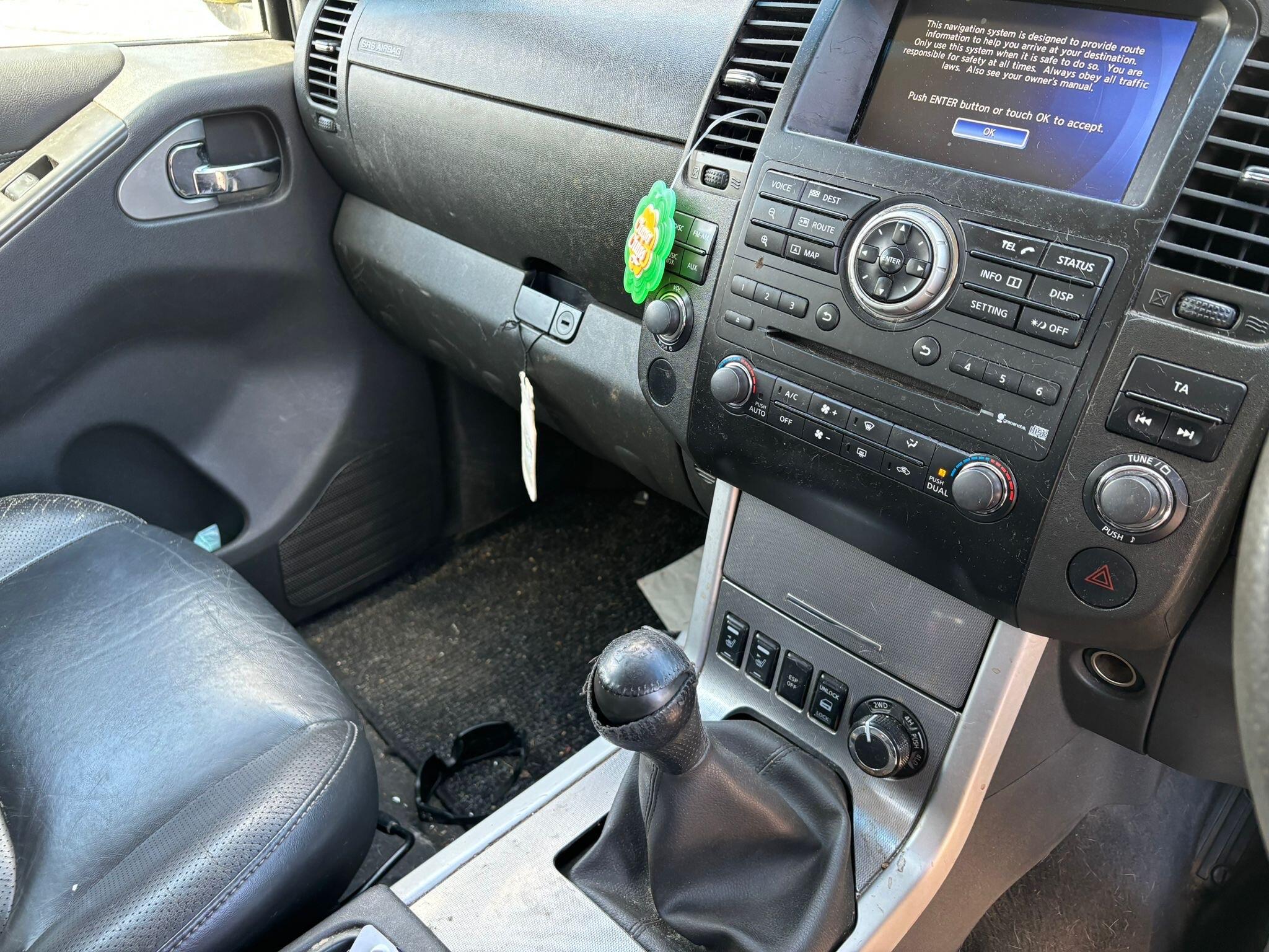 Nissan Navara view 11