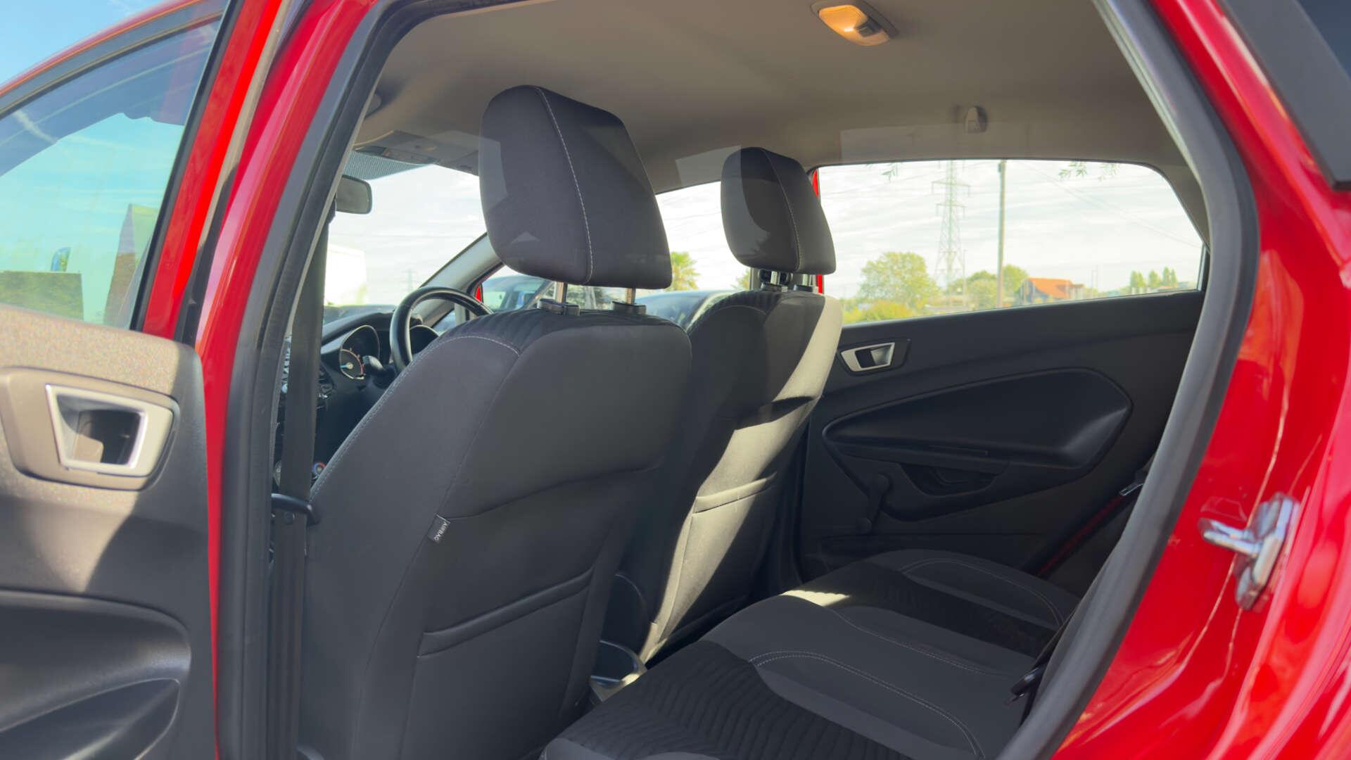 Ford Fiesta view 12