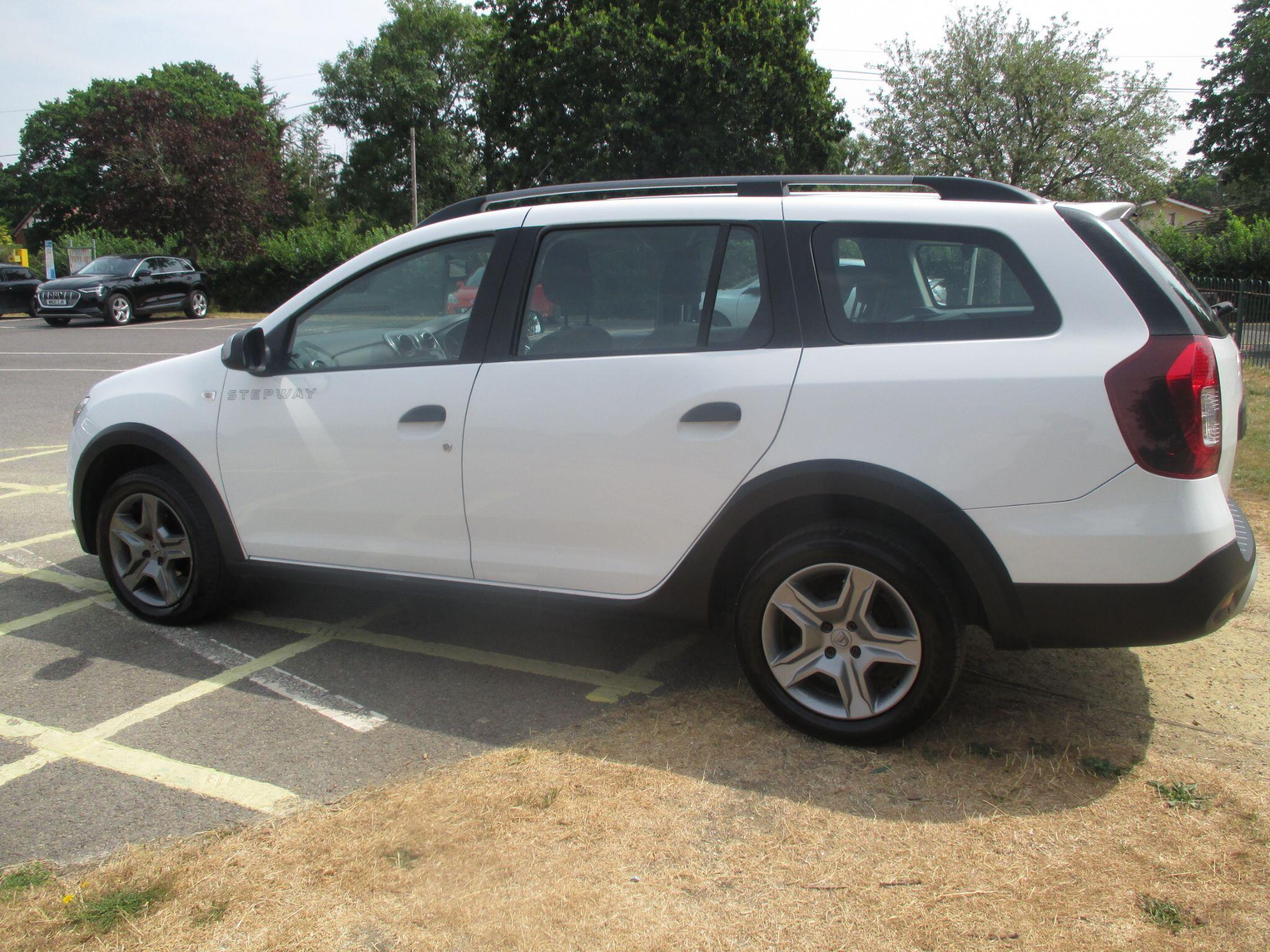 Dacia Logan MCV Stepway view 15