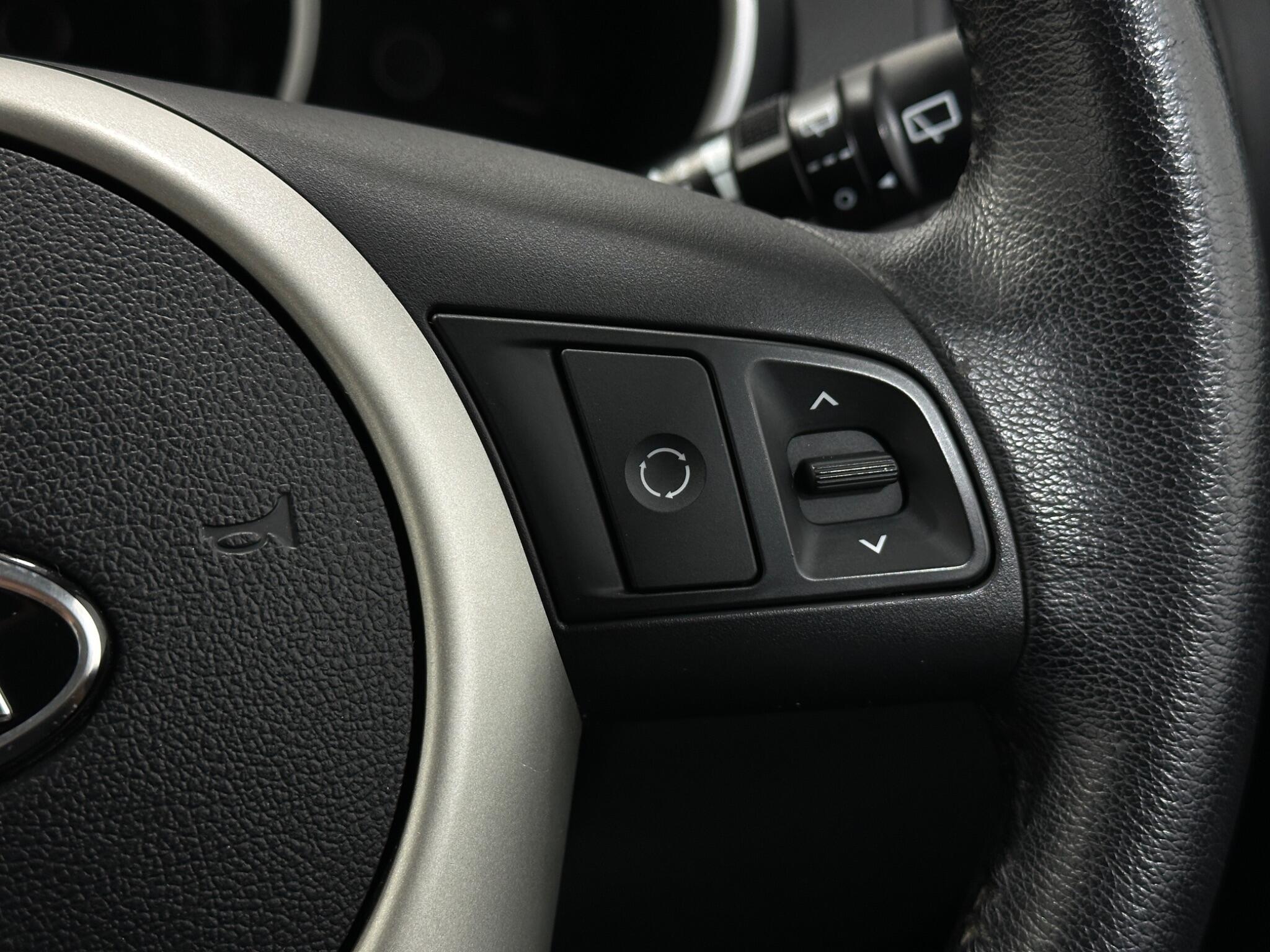 Kia Venga view 16