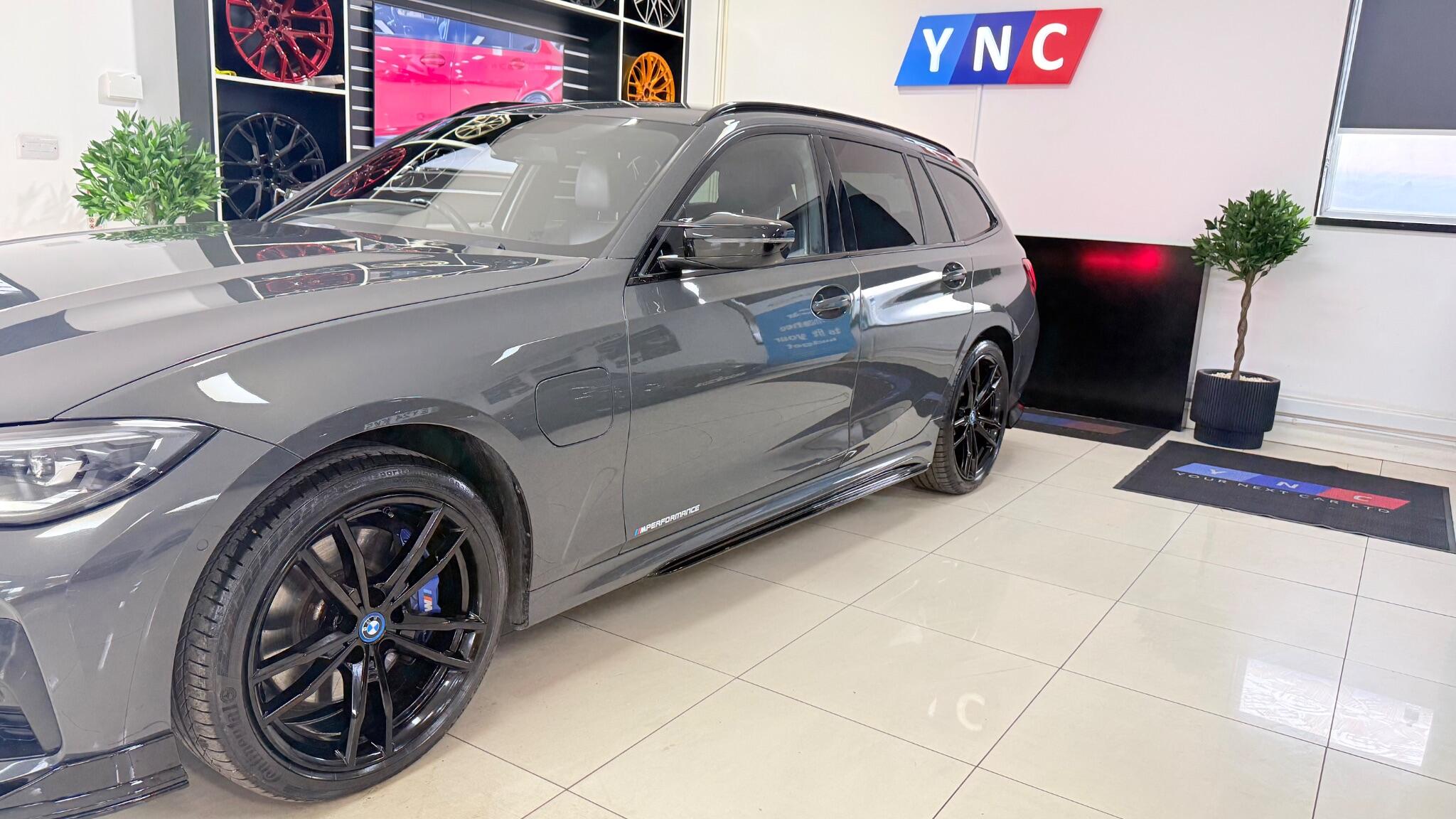 BMW 3 Series view 37