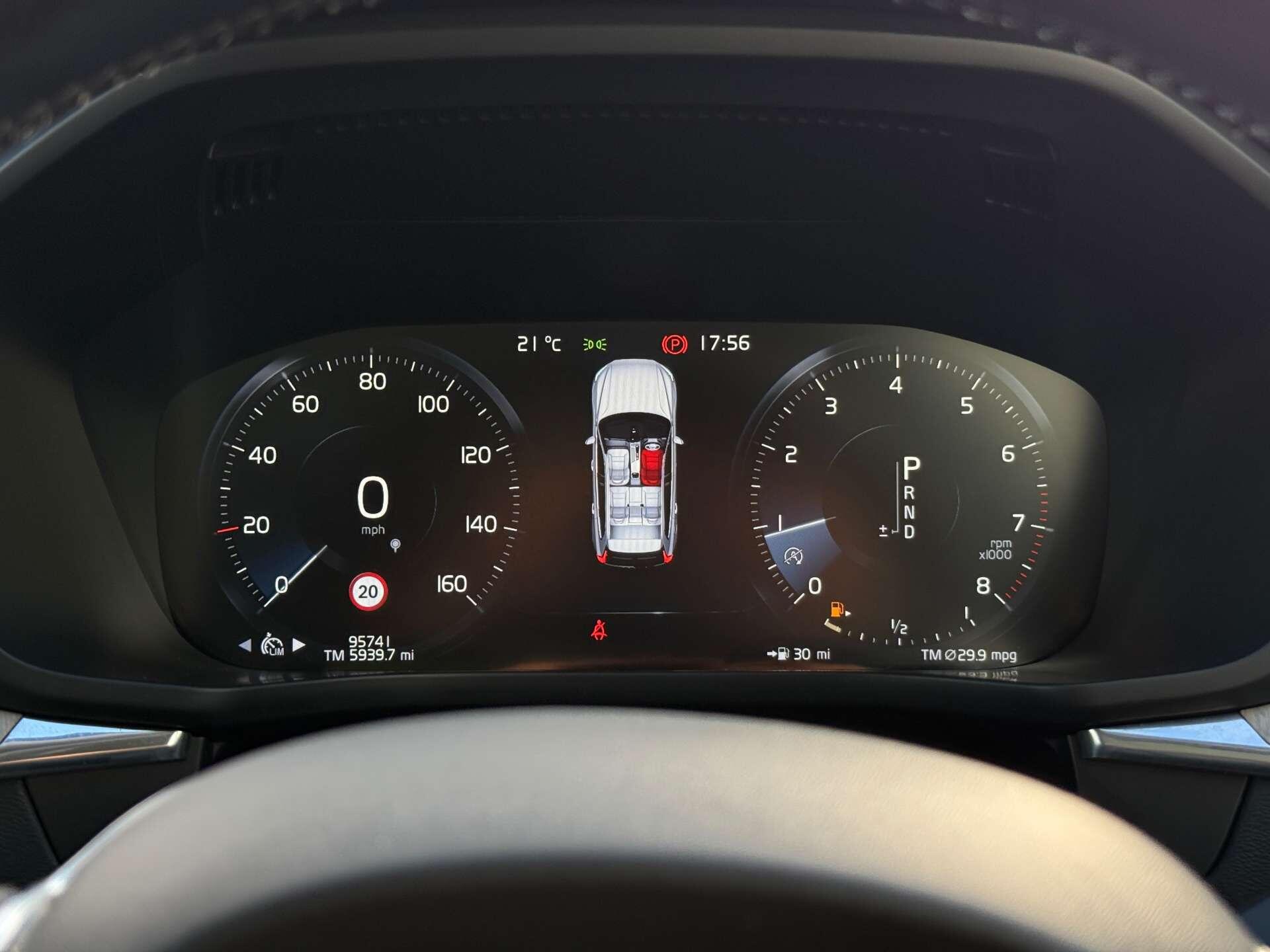 Volvo XC60 view 32