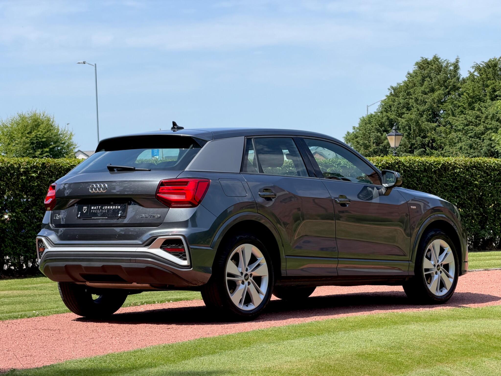 Audi Q2 view 15