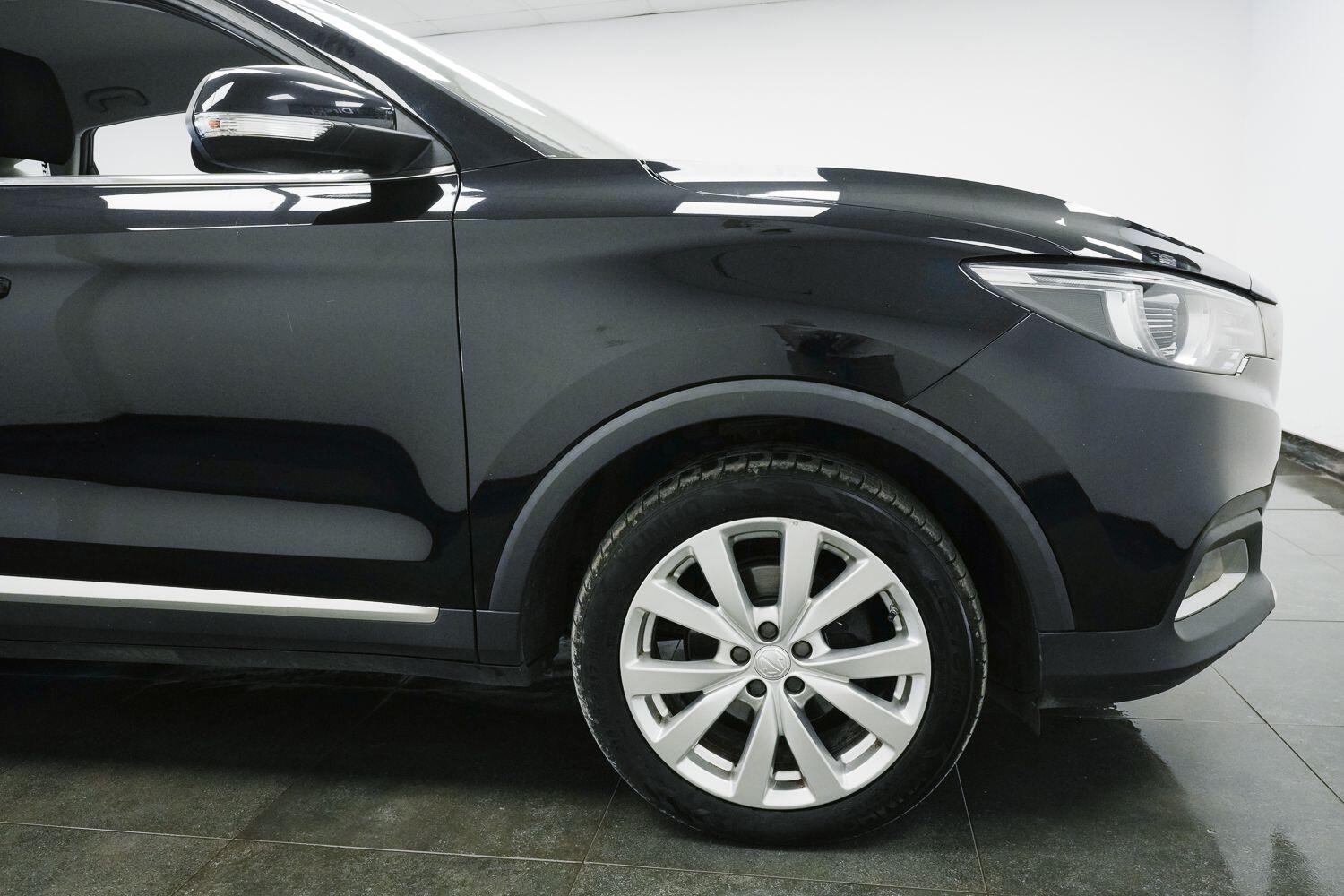 MG MG ZS view 4