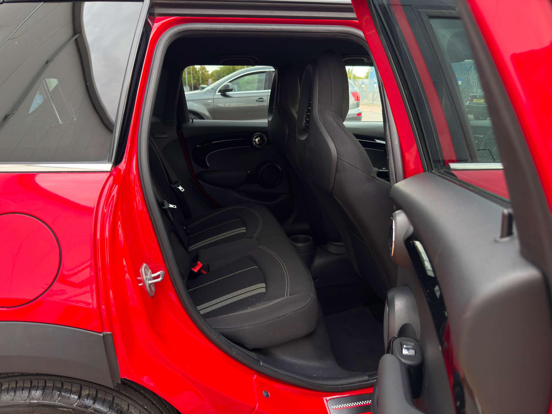 Mini Cooper view 28