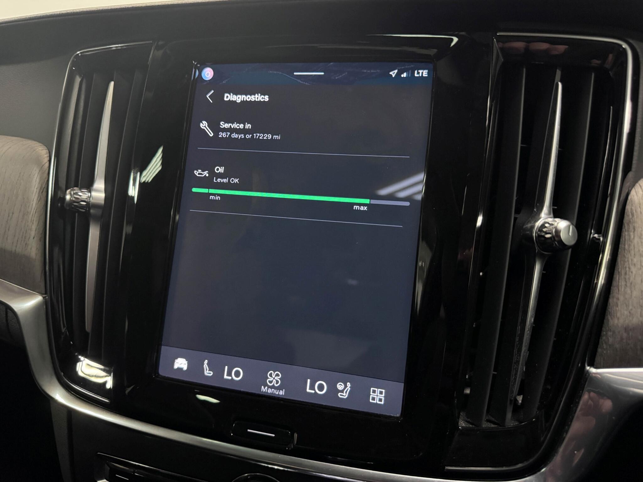 Volvo S90 view 45