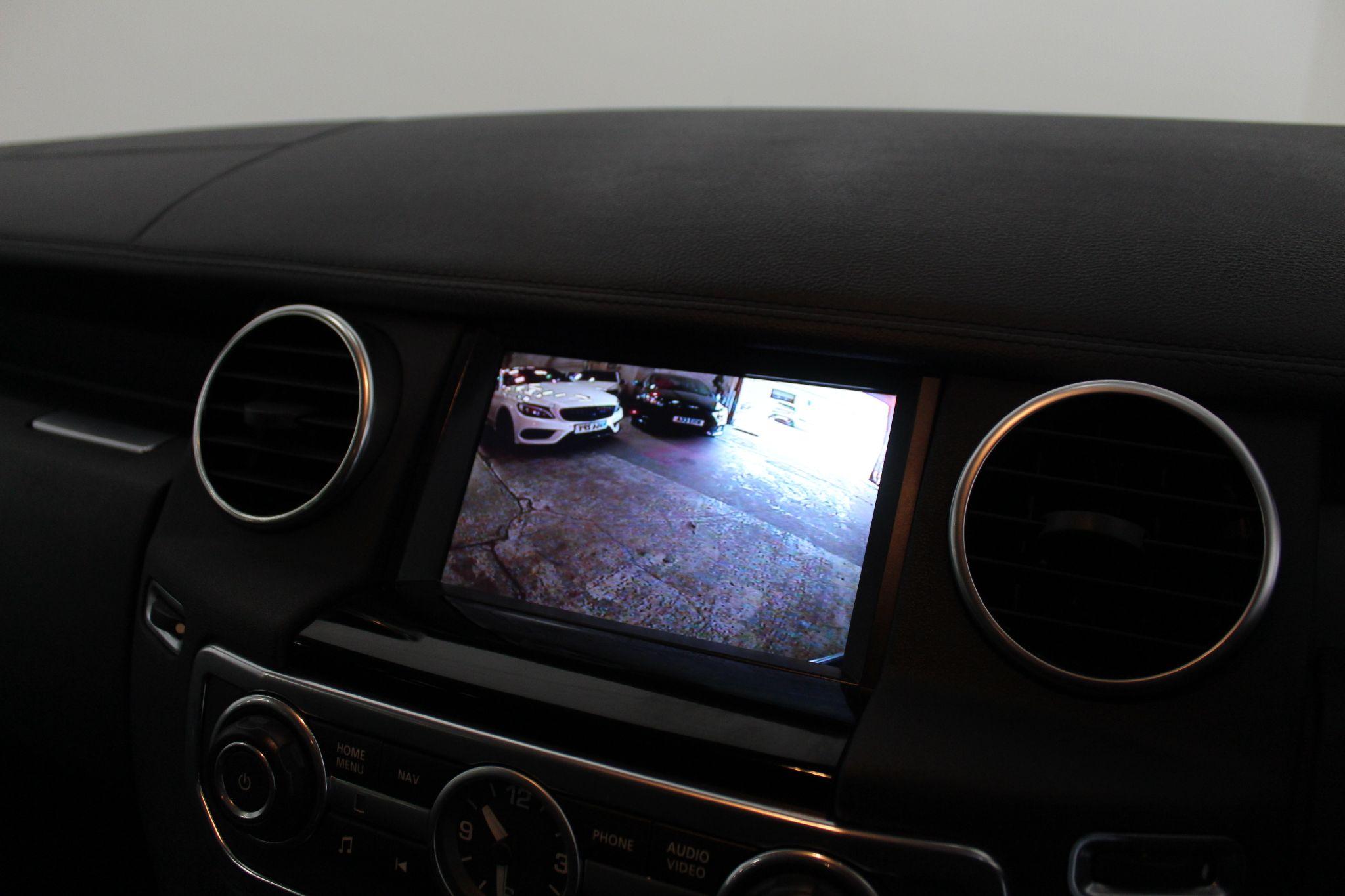 Land Rover Discovery view 37