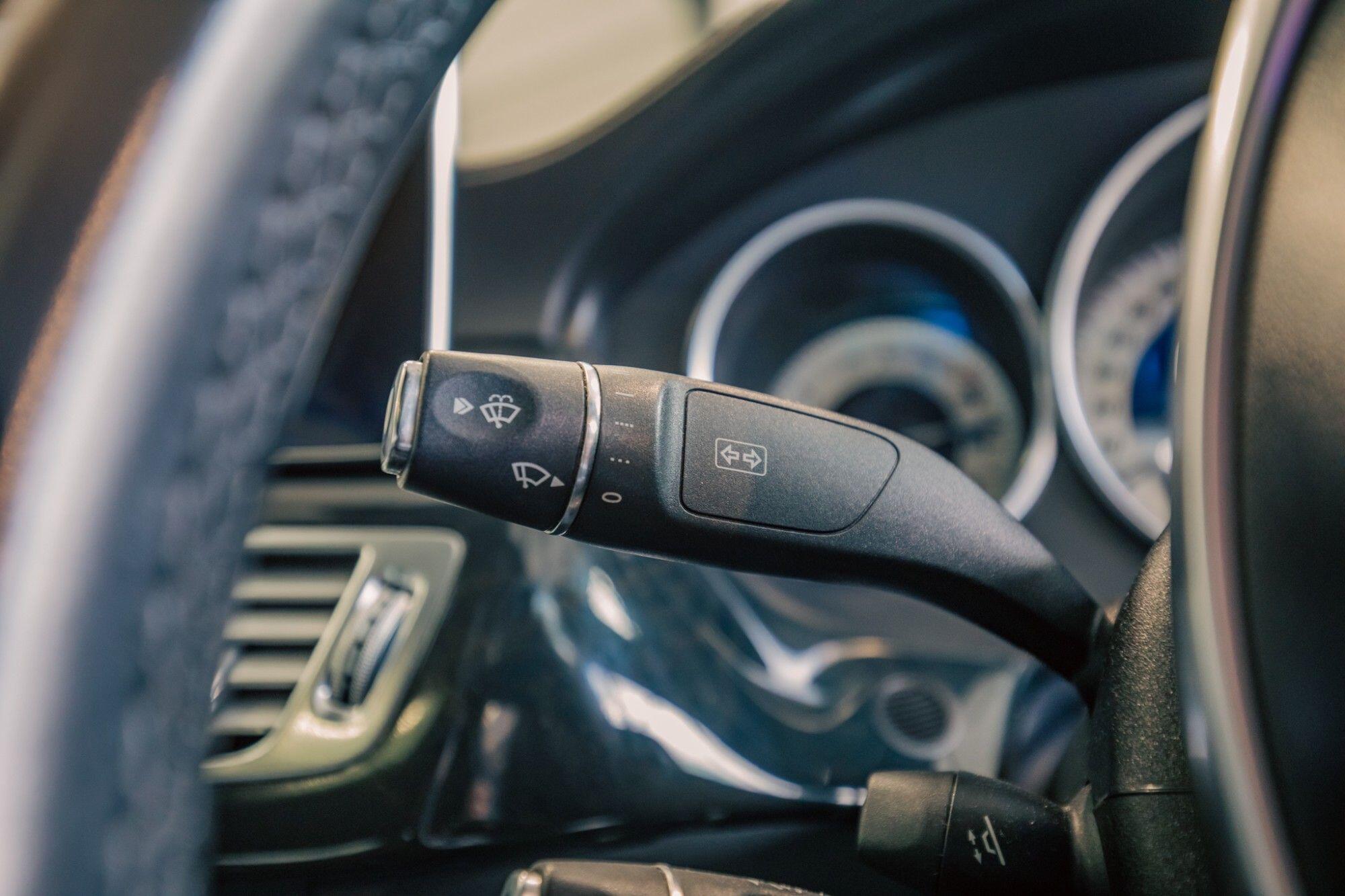 Mercedes-Benz CLS view 14