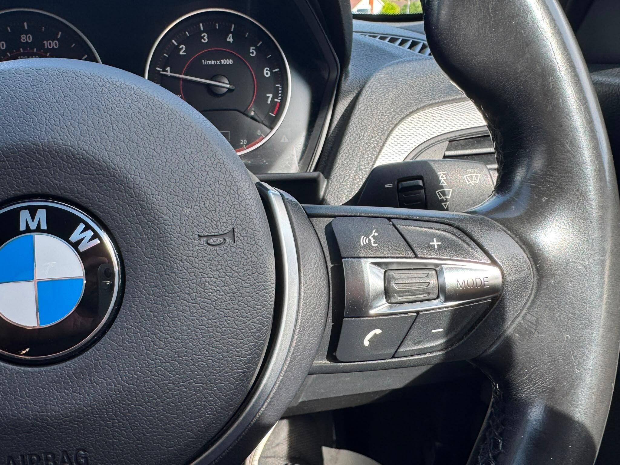 BMW 1 Series view 35
