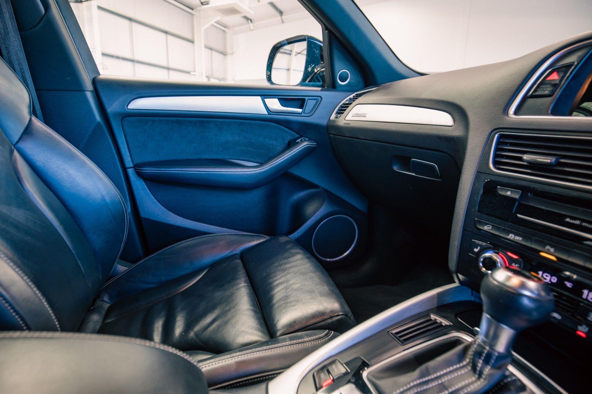 Audi SQ5 view 22