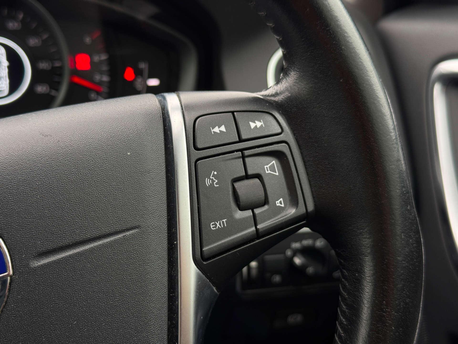 Volvo XC60 view 46