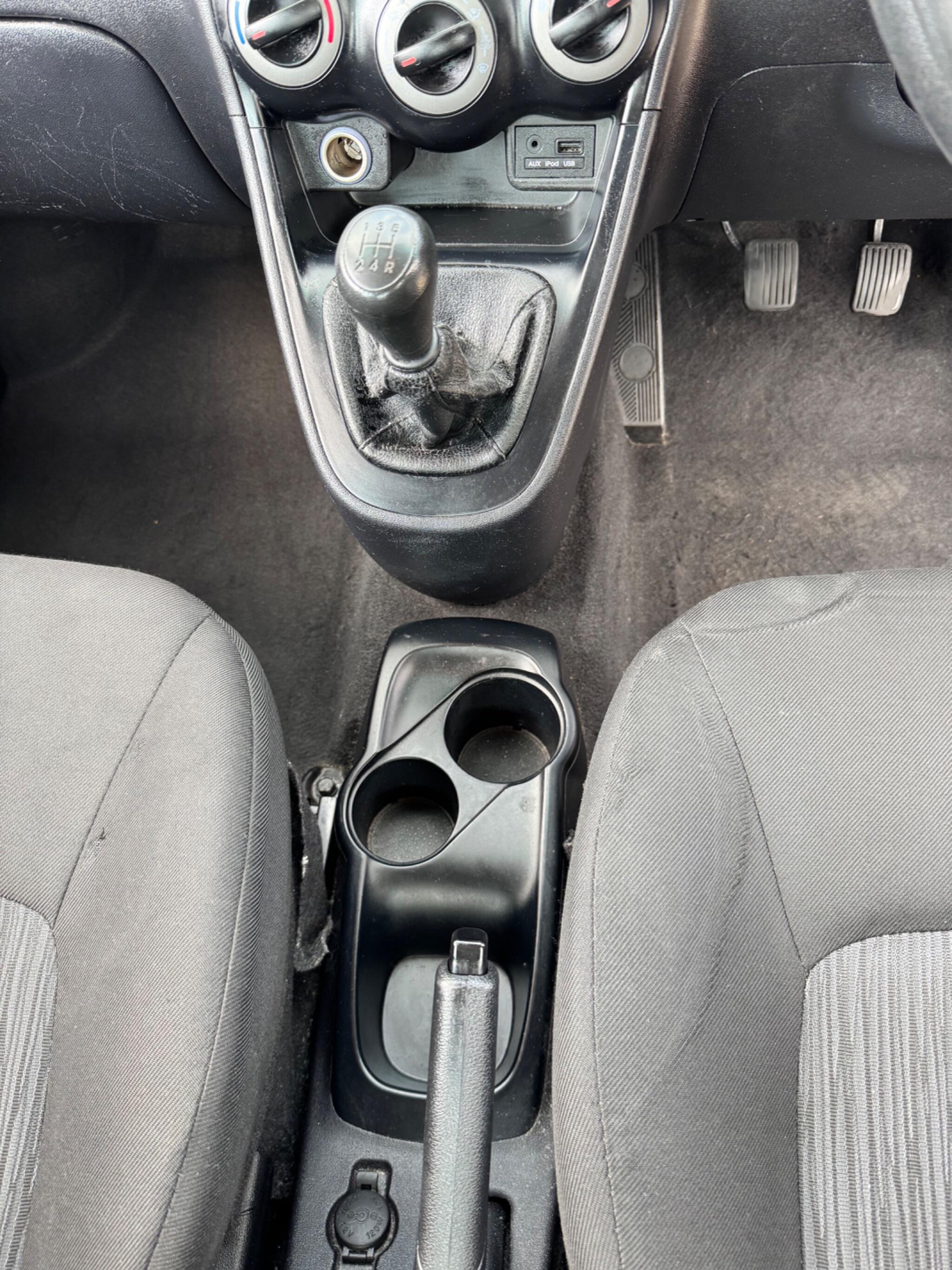 Hyundai I10 view 24