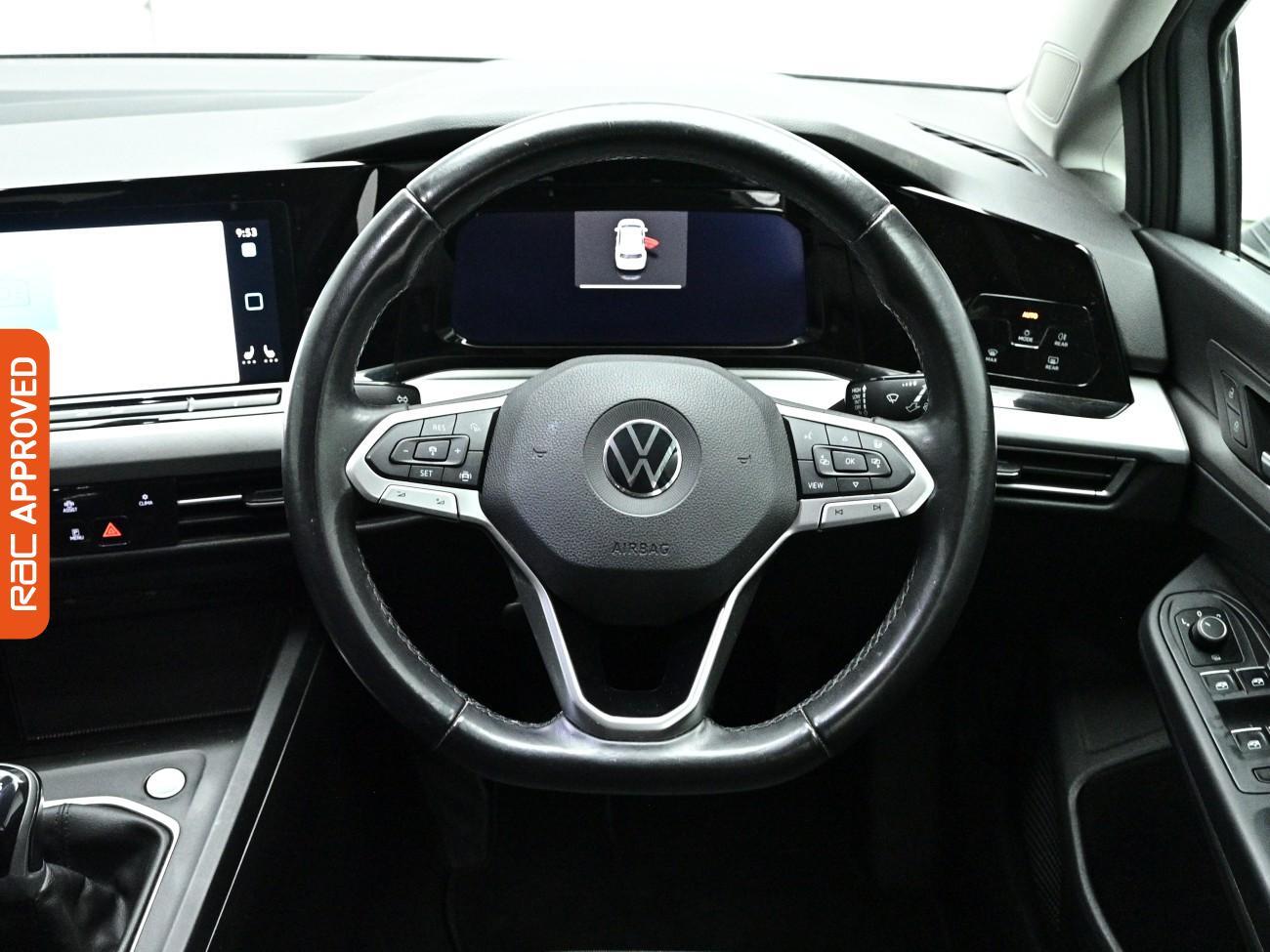 Volkswagen Golf view 9