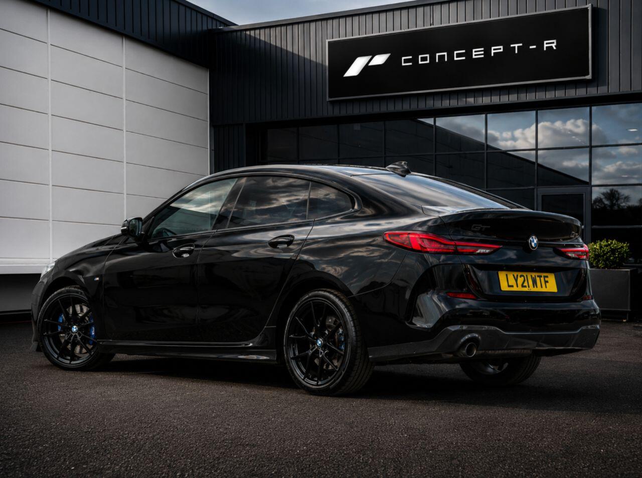BMW 2 Series view 6