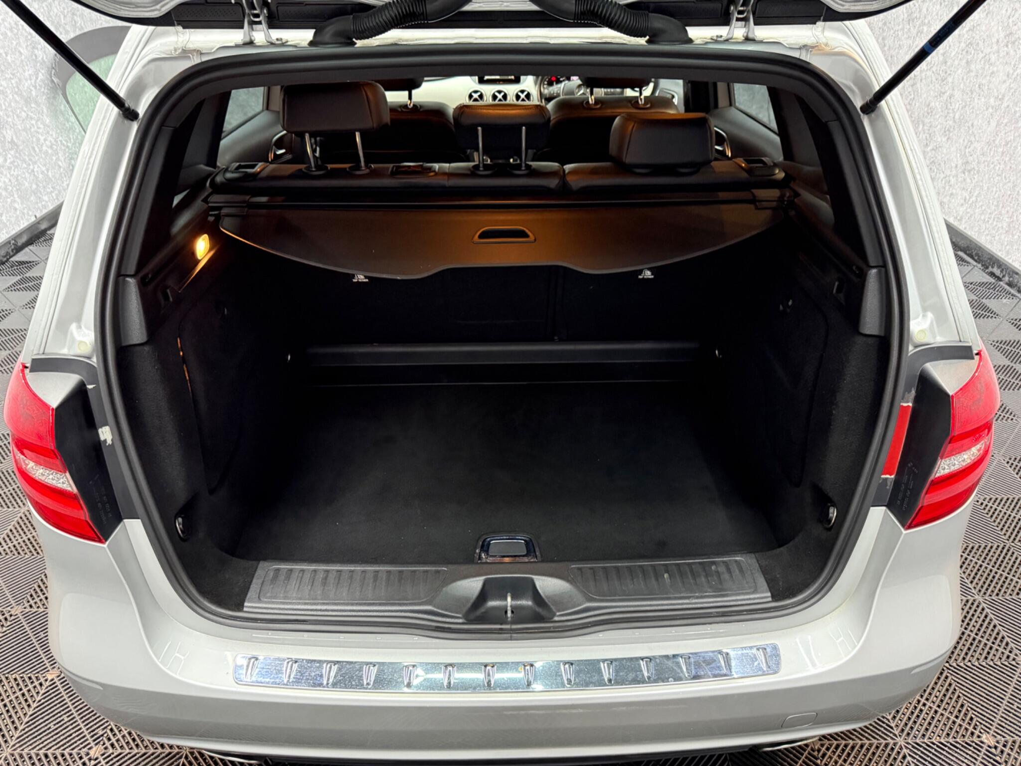 Mercedes-Benz B Class view 20