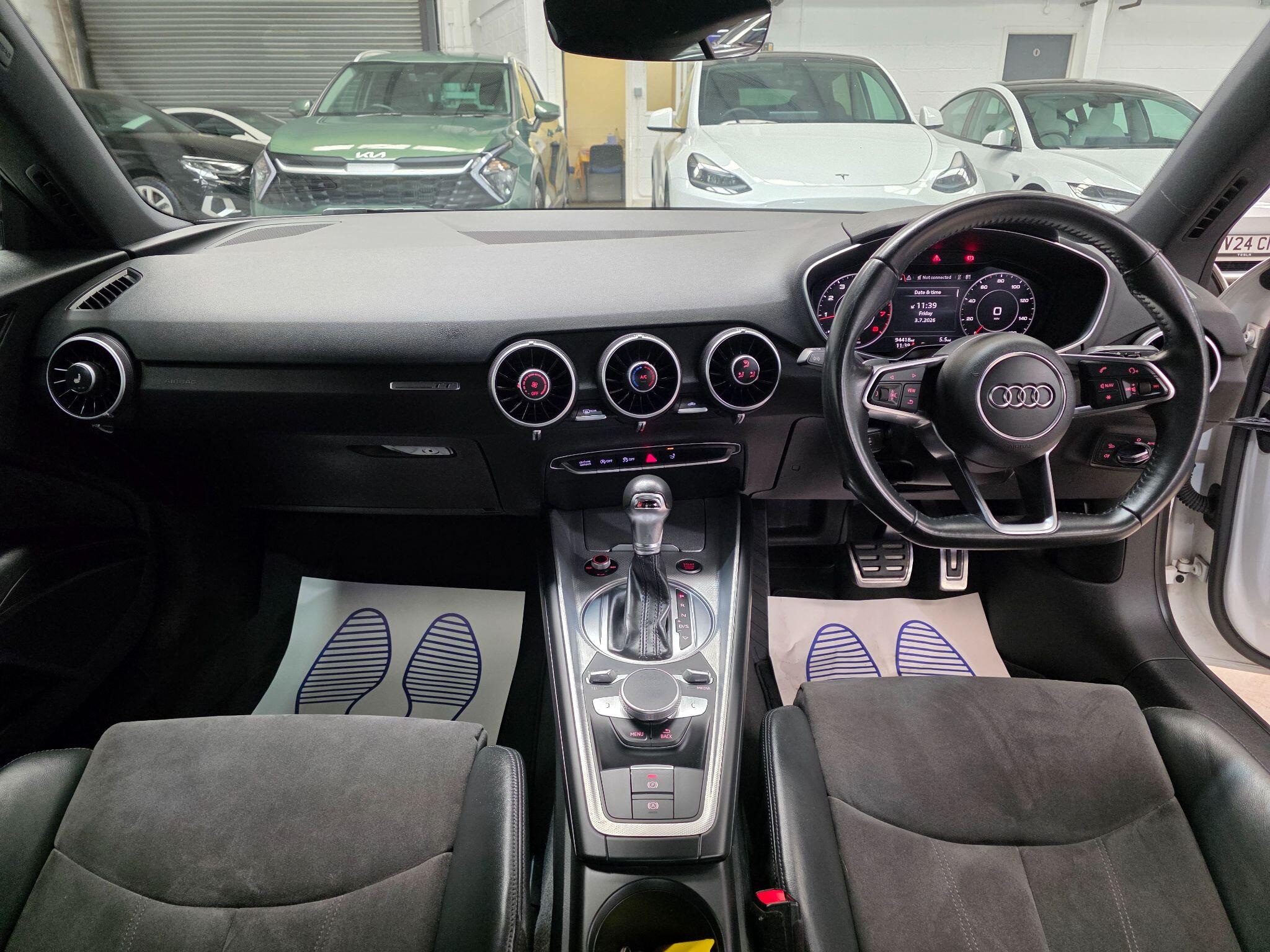 Audi TT view 5