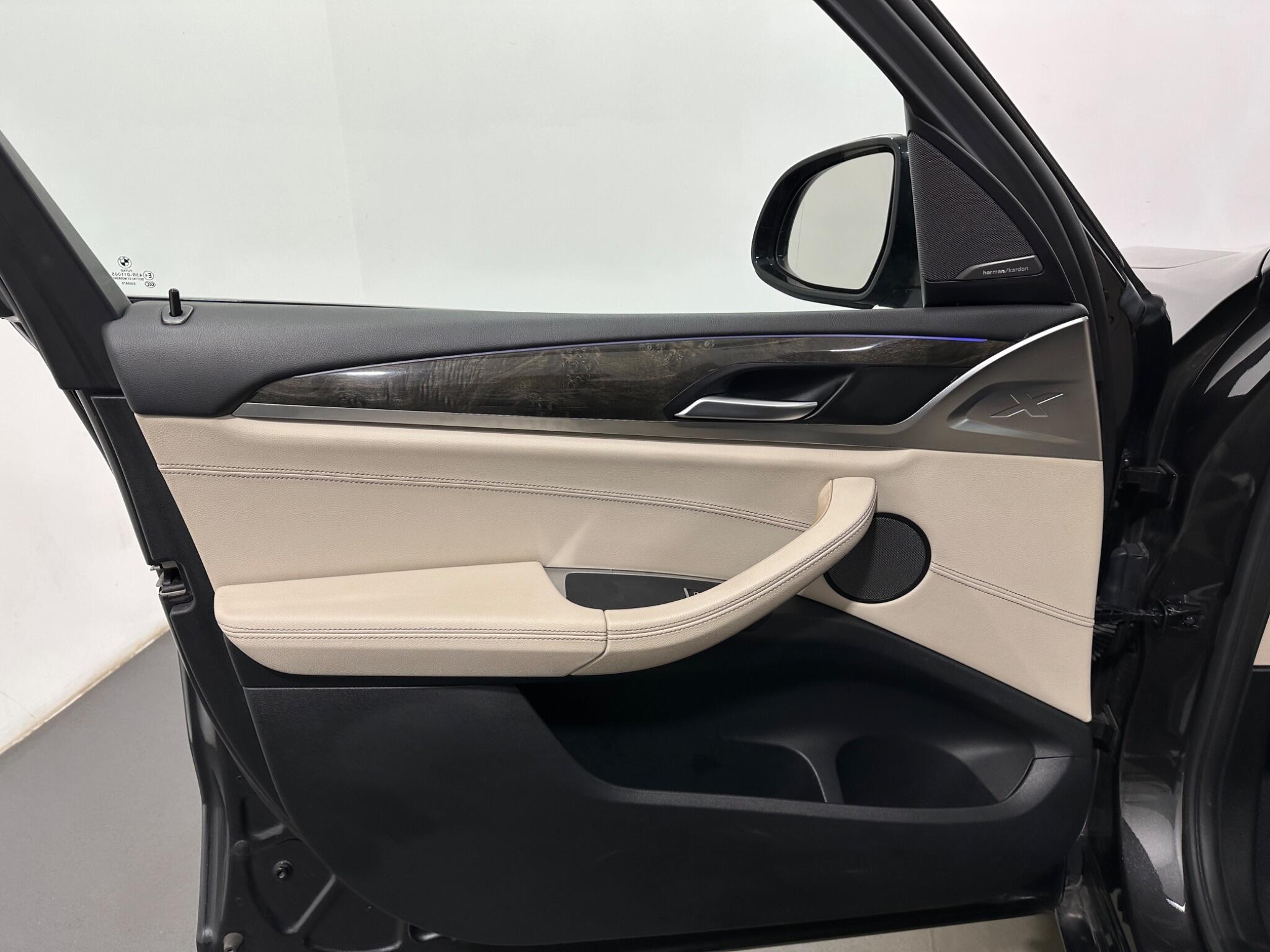 BMW X3 view 39