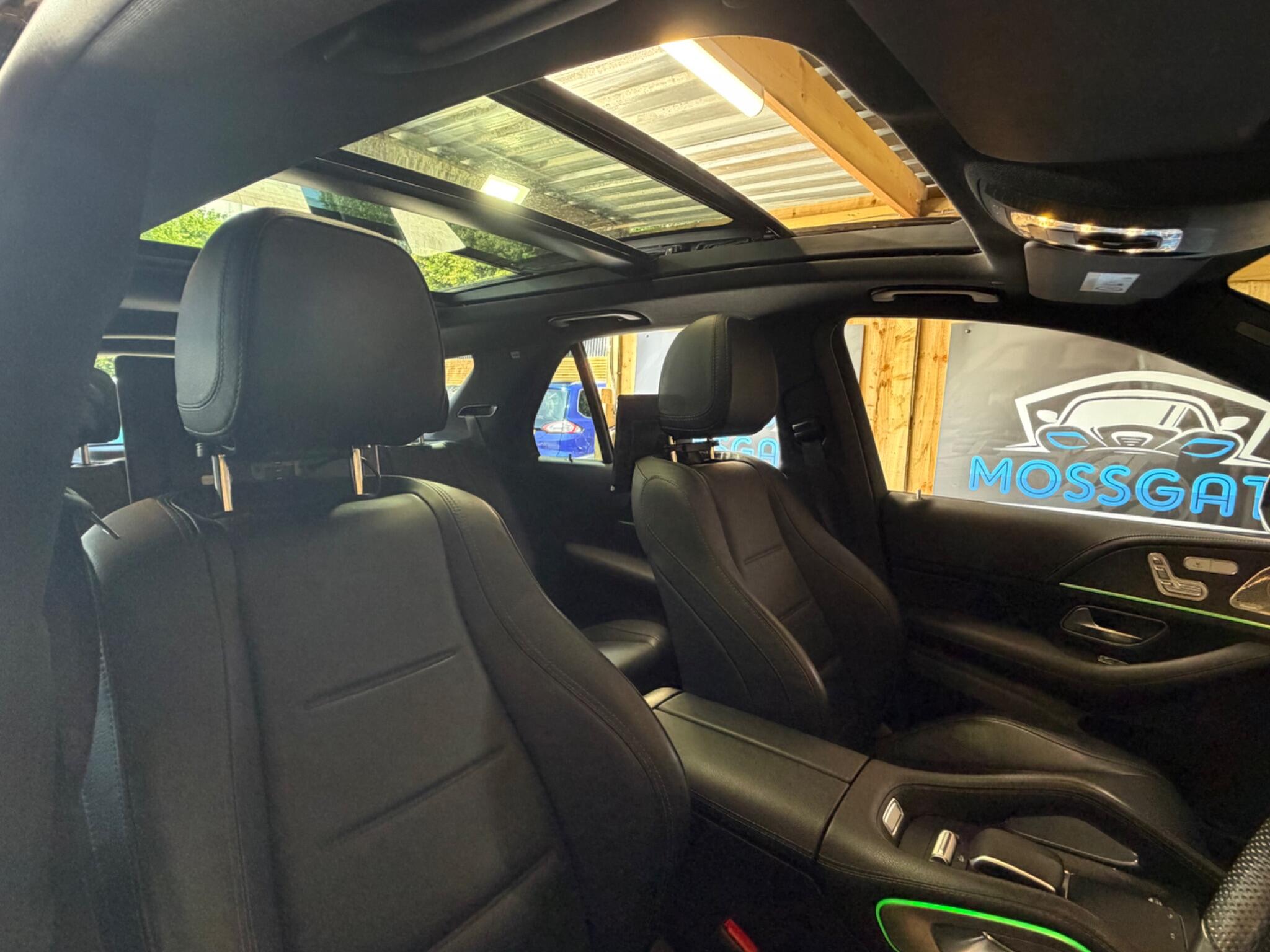 Mercedes-Benz Gle view 24